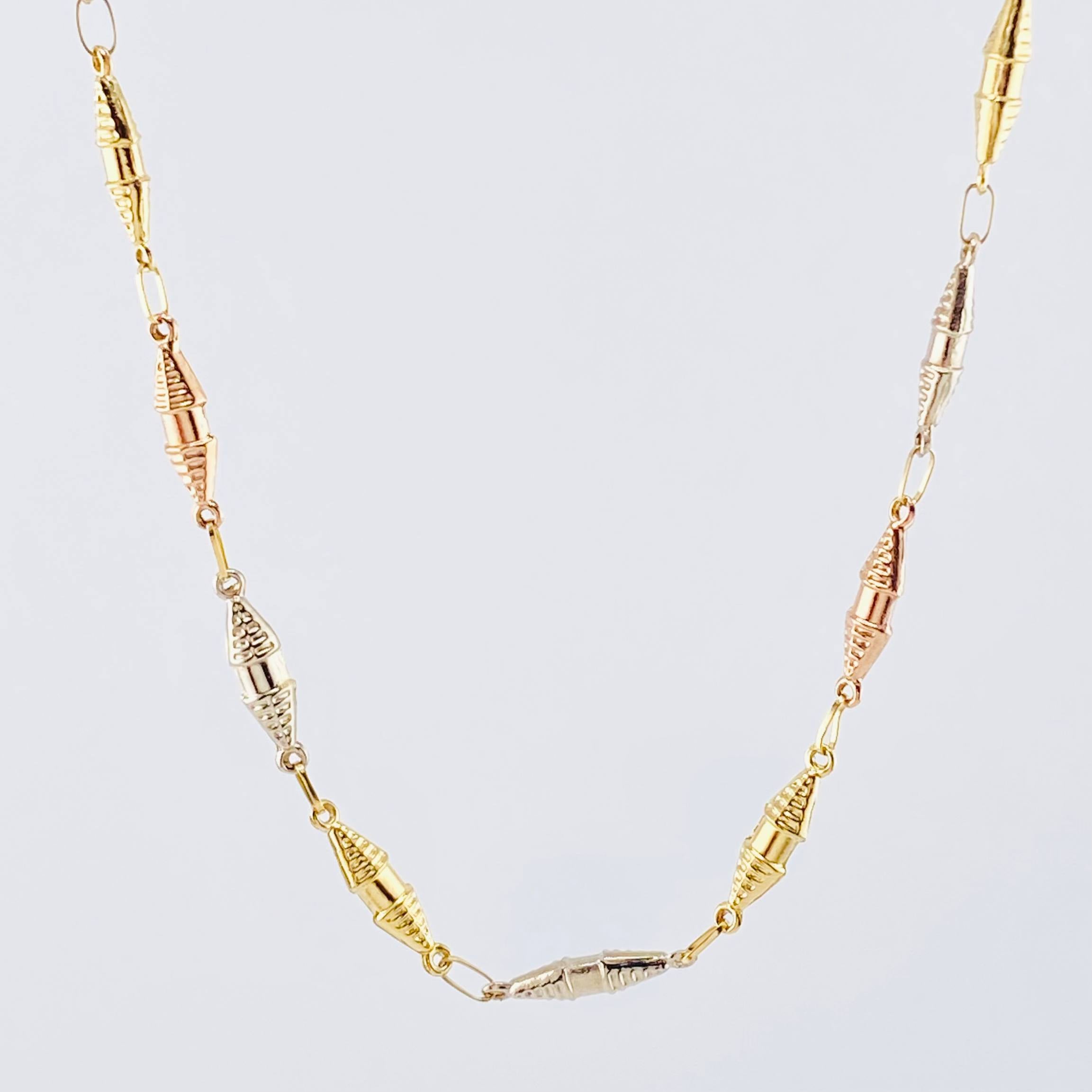 Rustic Dubai Textured Chain 8.9gr / 24 1/2 in / 3.9mm Three Golds 18K ©