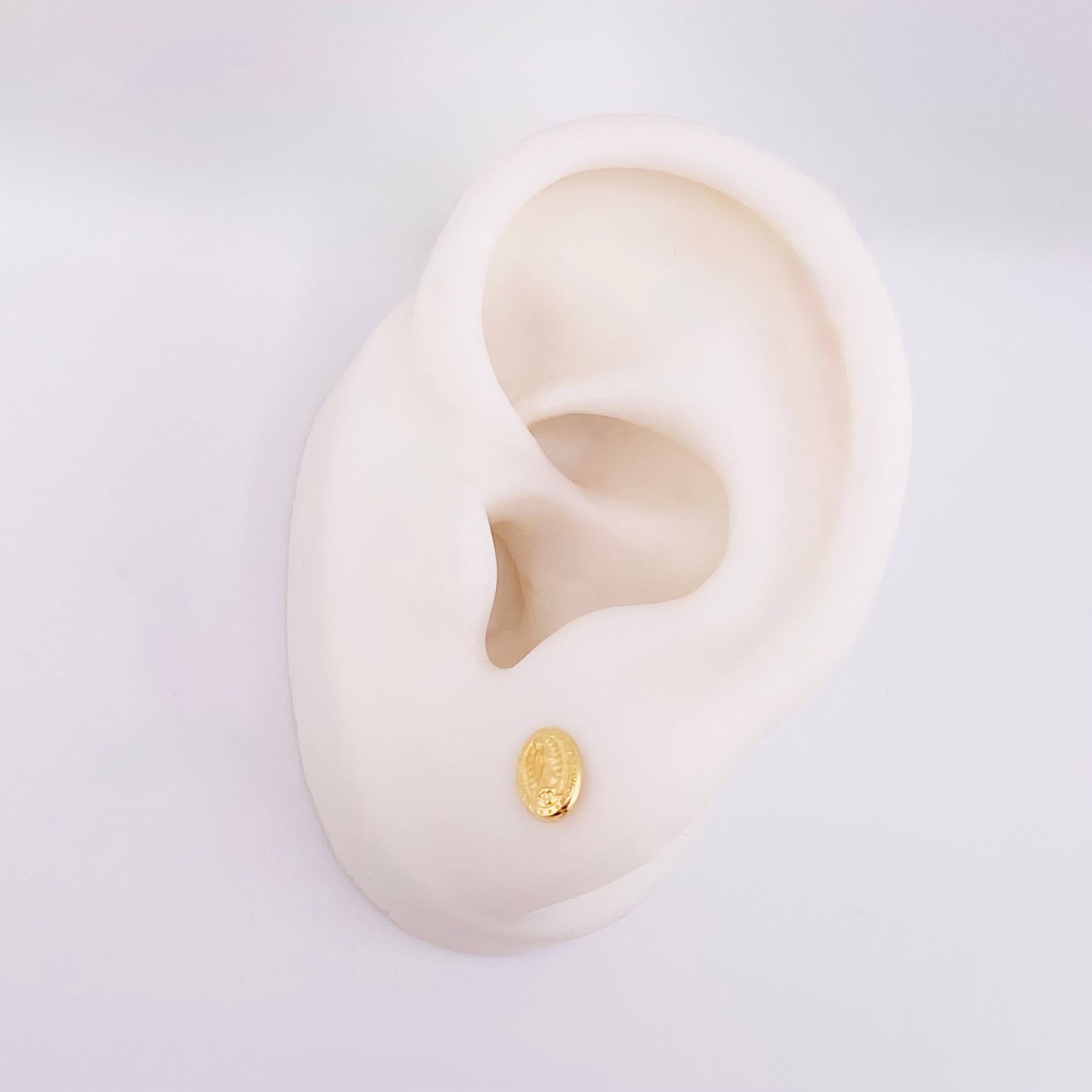Stud Earrings Virgen Guadalupe Matte 0.55gr / 7mm Yellow Gold 18K ©