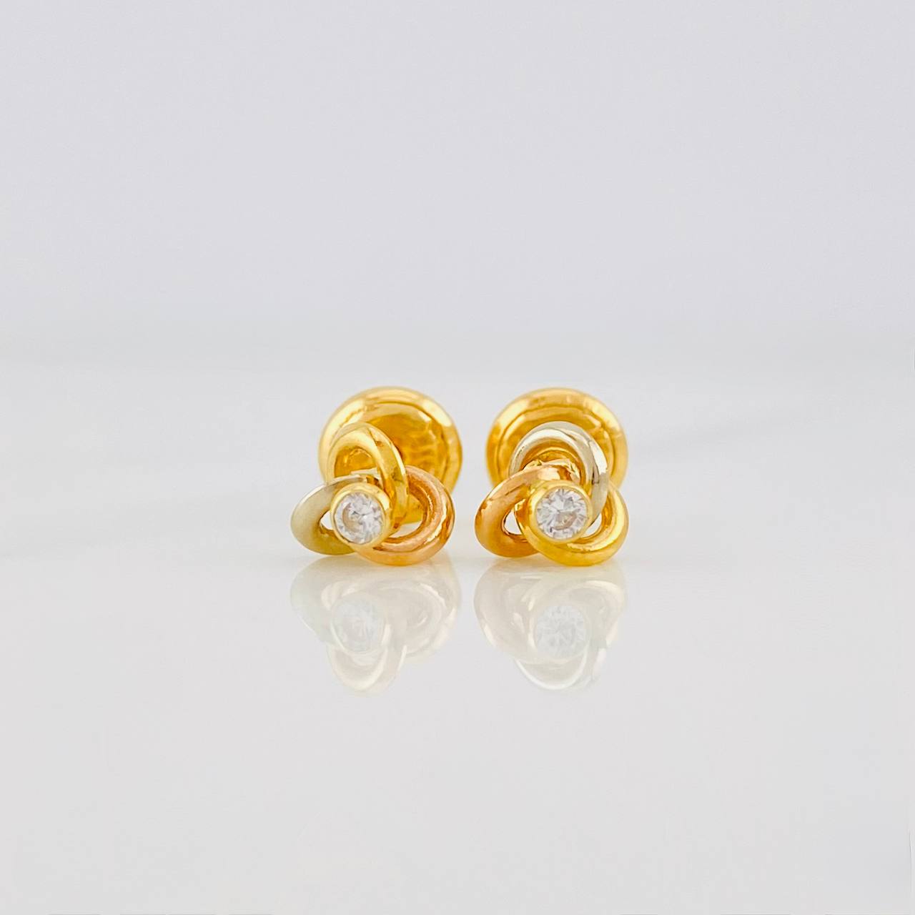 Helix Stud Earrings 0.8g / in / 5.35mm Tri-Color Gold 18K