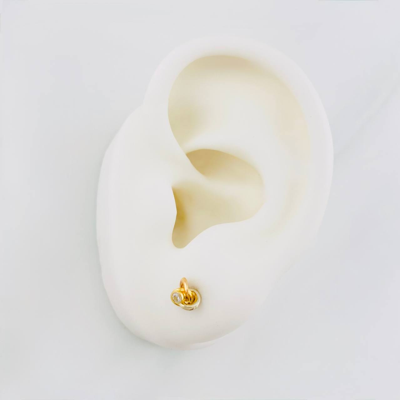 Helix Stud Earrings 0.8g / in / 5.35mm Tri-Color Gold 18K
