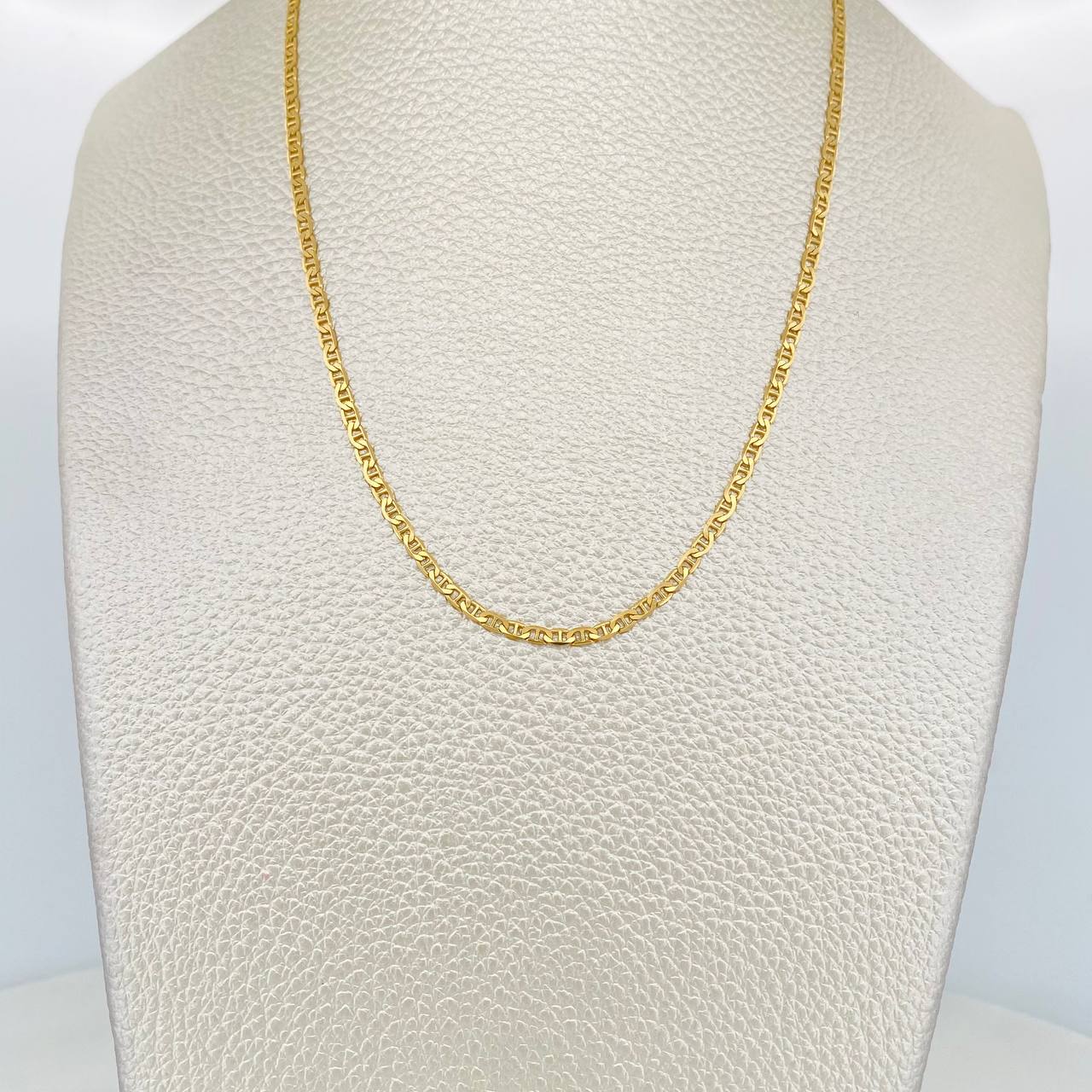 Flat Mariner Chain 4.25g / 20 in / 2.1mm Yellow Gold 18K