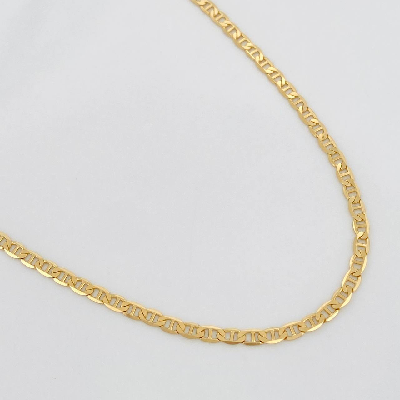Flat Mariner Chain 5.55g / 24 in / 2.3mm 18K Yellow Gold