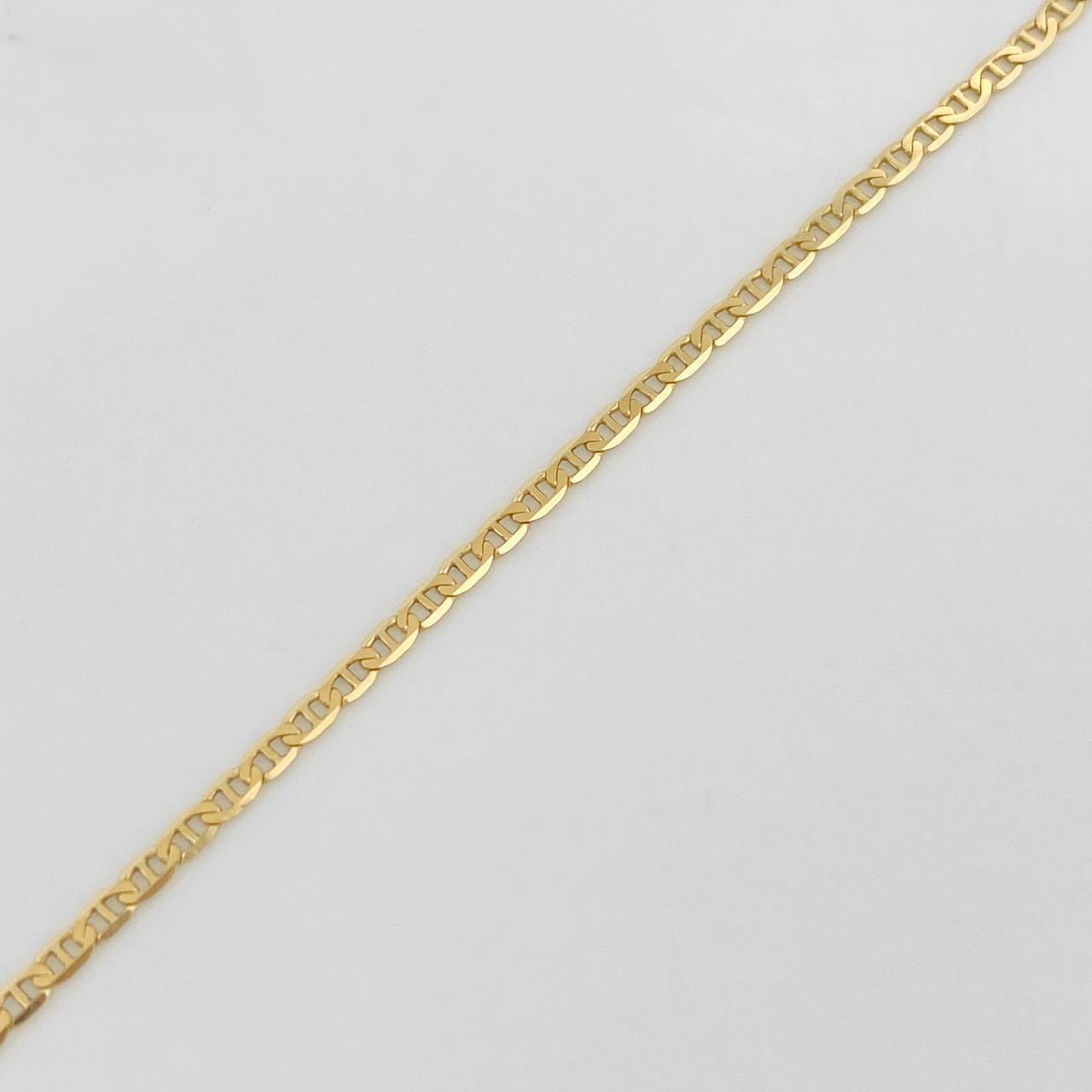 Flat Mariner Chain 1.9g / 20 in / 1.3mm 18K Yellow Gold
