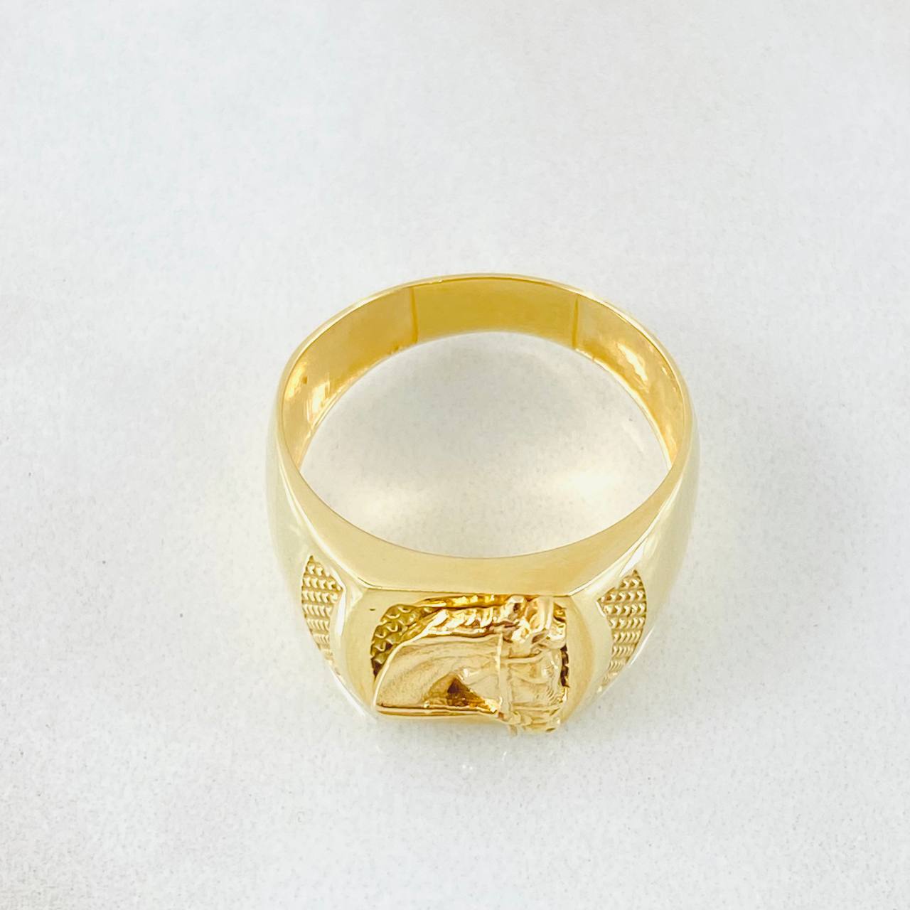 Anillo Herradura Caballo Punteado 3.35gr / T6 1/4 / Oro Amarillo 18K*
