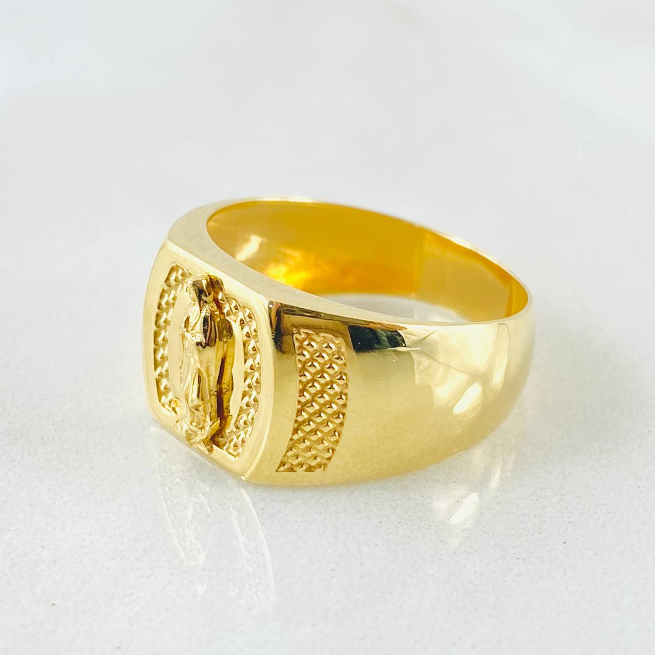 Virgin Guadalupe Ring Stamped Seal 3gr / Size 7 1/2 / 18K Gold