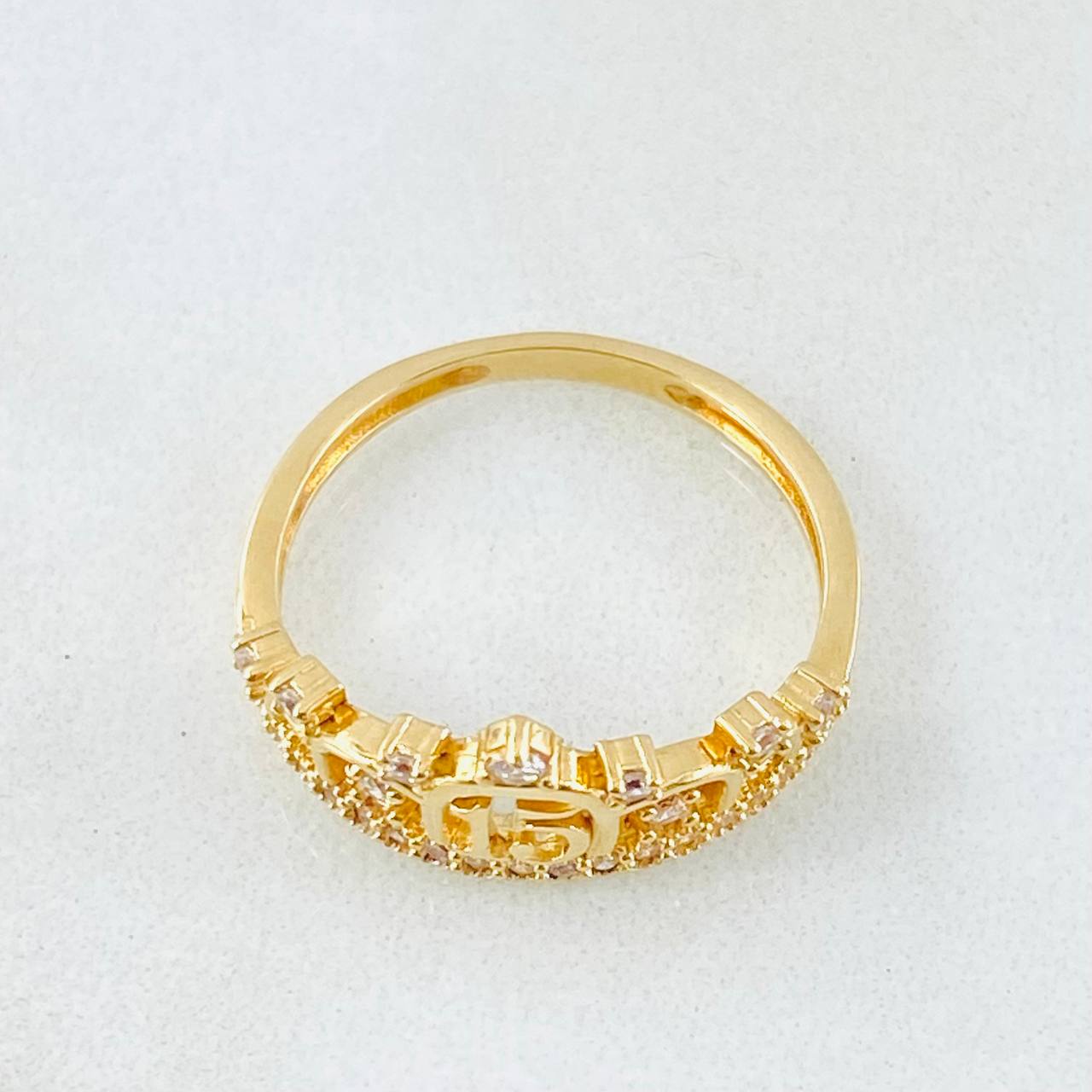 Crown Ring 15s 2.2gr / Size 5 1/4 / 18K Gold *