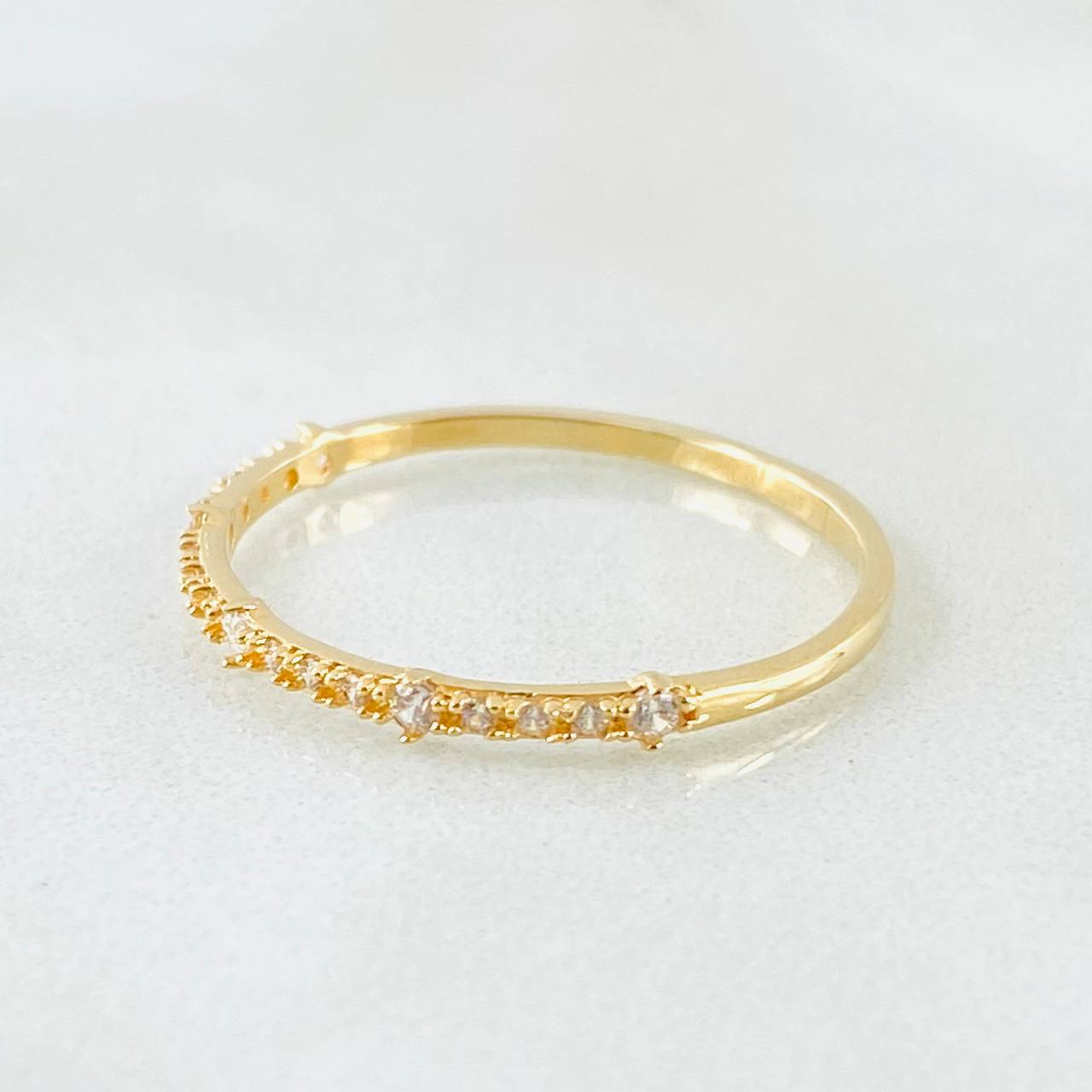 Anillo Lineal Esferas 1.15gr / T8 1/4 / Oro Amarillo 18K *