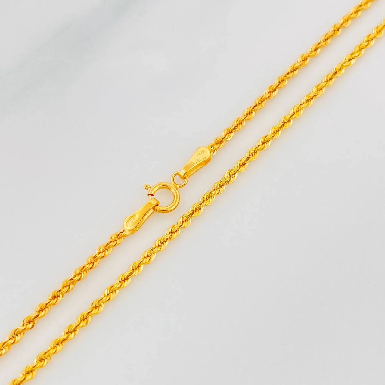 Rope Chain 1.65g / 18 in / 1.6mm 18K Yellow Gold