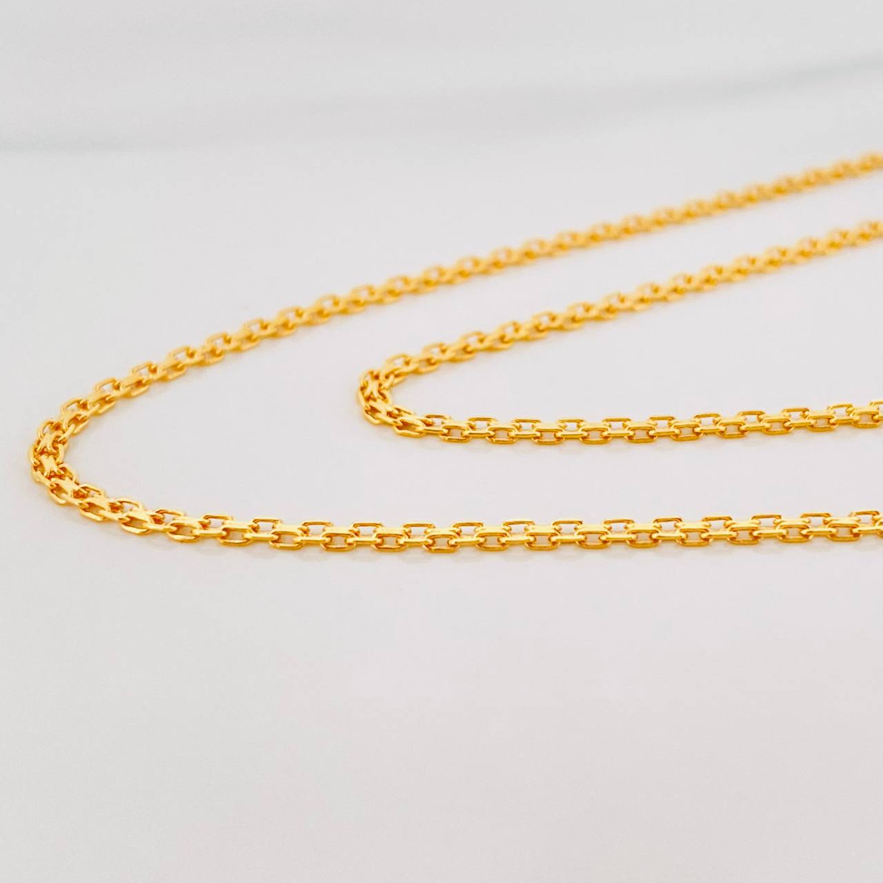 Cadena China 3.3g / 50cm / 1.46mm Oro Amarillo 18K