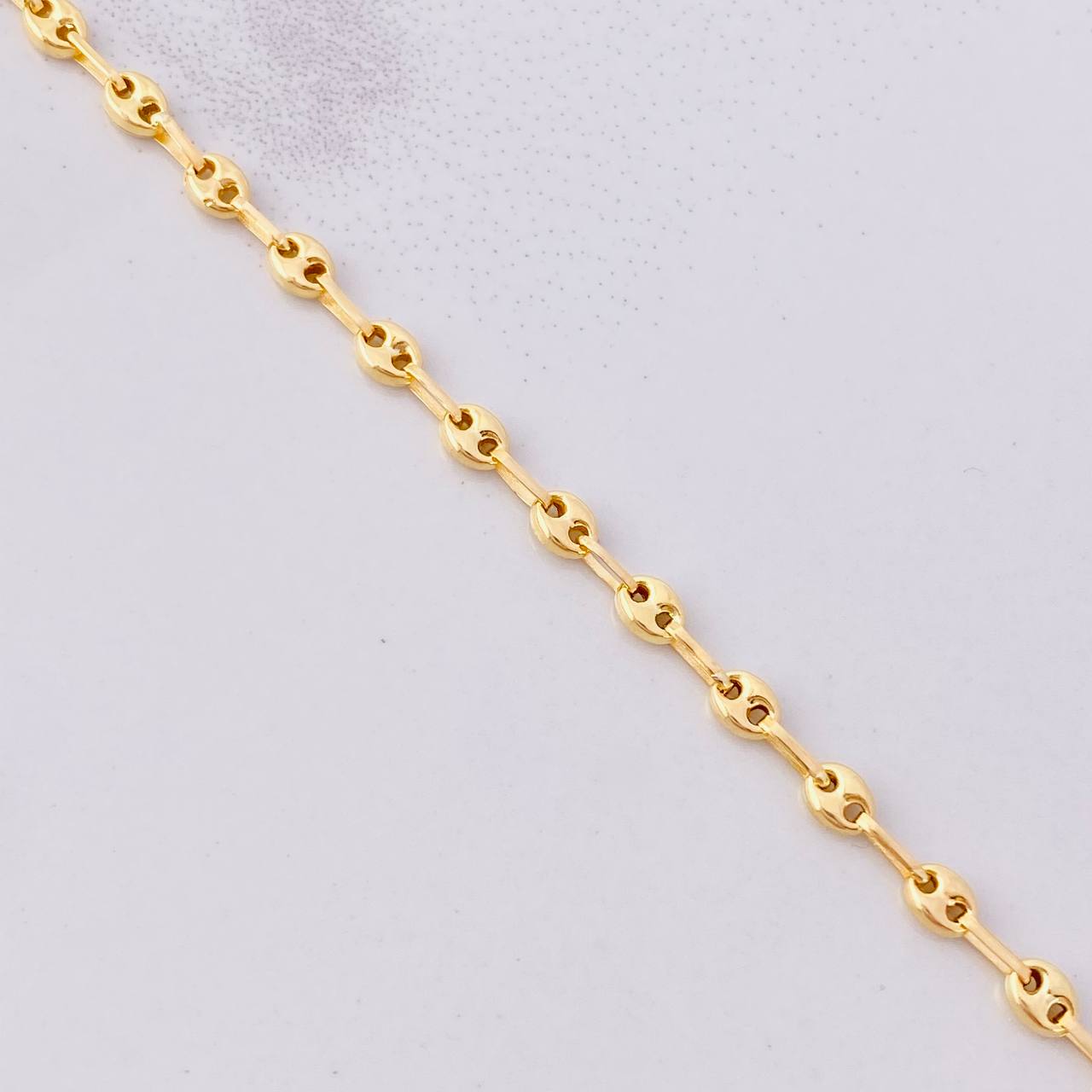 Tobillera GC 2.65g / 9 3/4 in / 3.2mm Oro Amarillo 18K