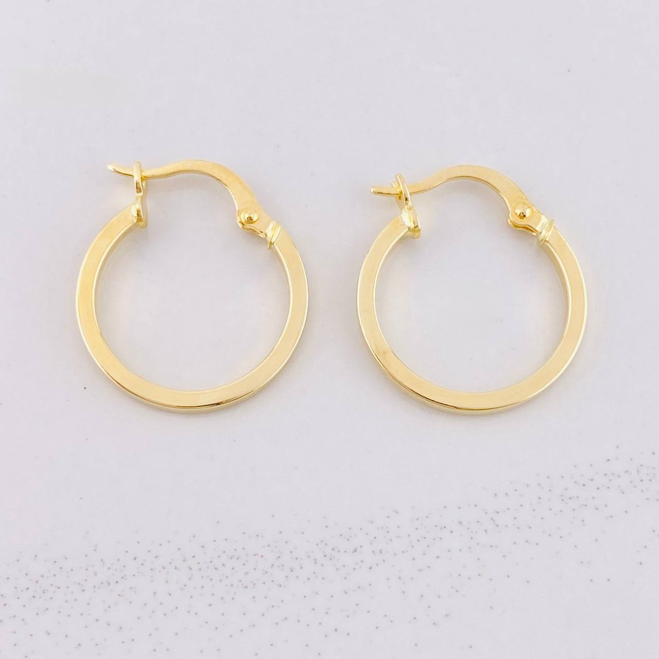 Candongas Tribal 1.1g / 3/4 in Oro Amarillo 18K