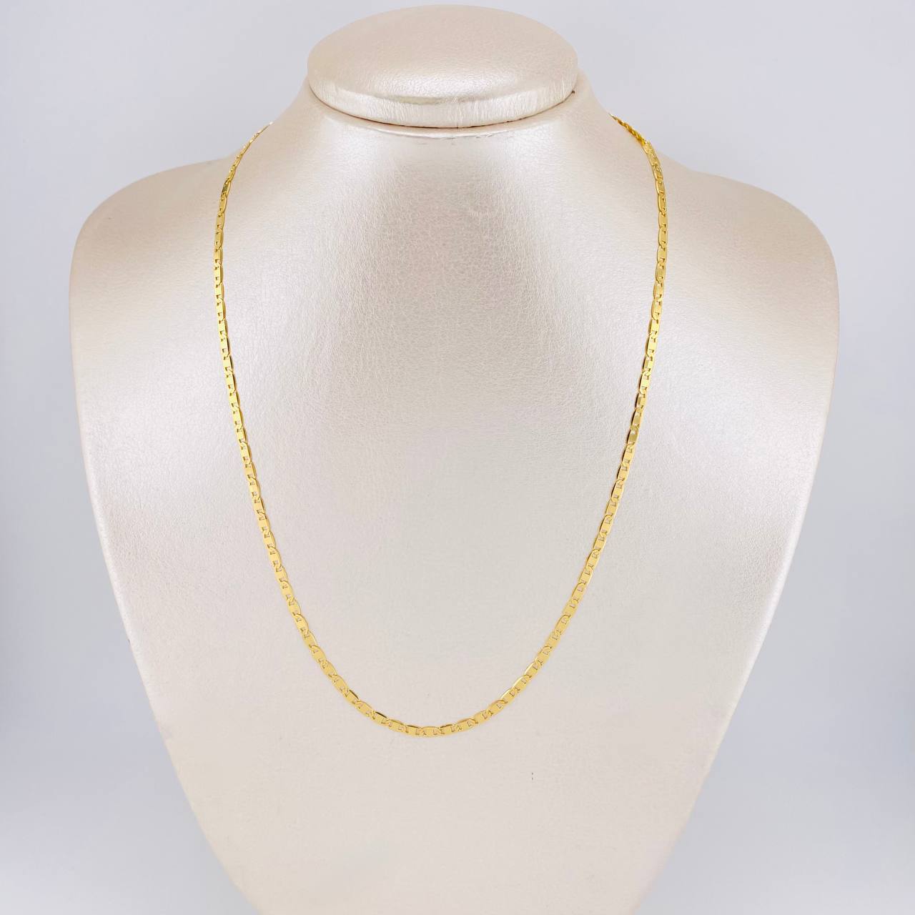 Flat Mariner Chain 4.35g / 18 in / 2.4mm Yellow Gold 18K