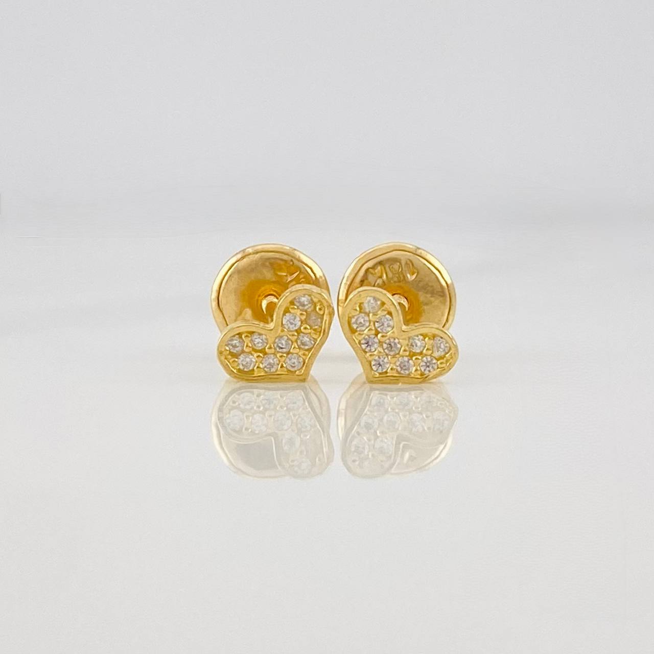 Stud Earrings Heart 0.6g / in / 5.57mm Yellow Gold 18K