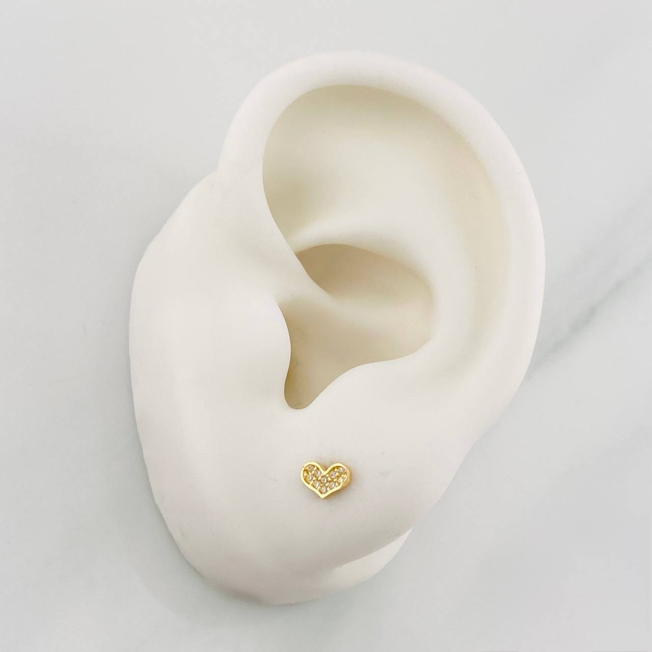 Stud Earrings Heart 0.6g / in / 5.57mm Yellow Gold 18K