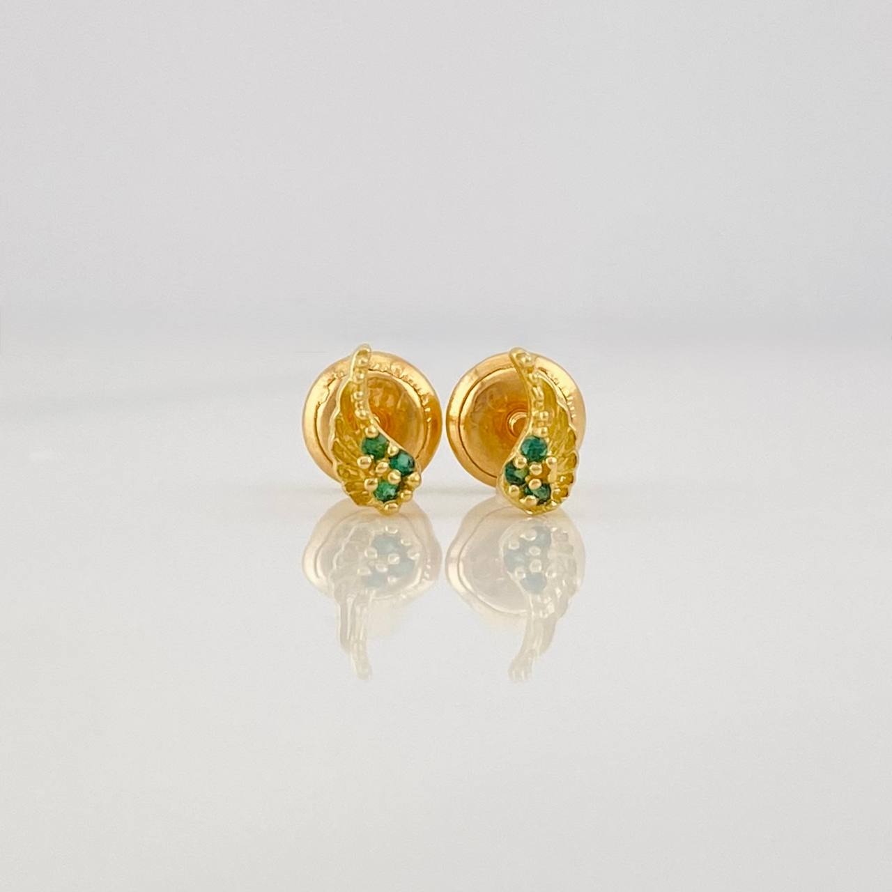 Stud Earrings Wings 0.55g / in / 2.55mm Yellow Gold 18K