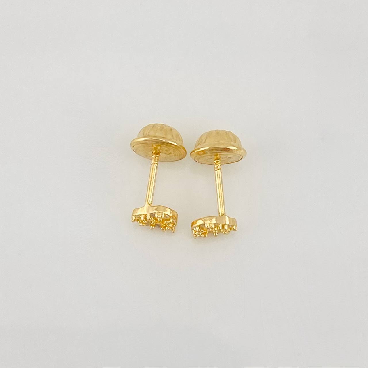 Stud Earrings Heart 0.6g / in / 4.79mm Yellow Gold 18K
