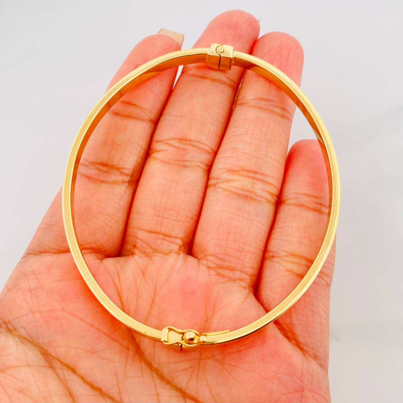 Bracelet Screw Link 7.55g / 7 1/2 in / 6mm 18K Yellow Gold