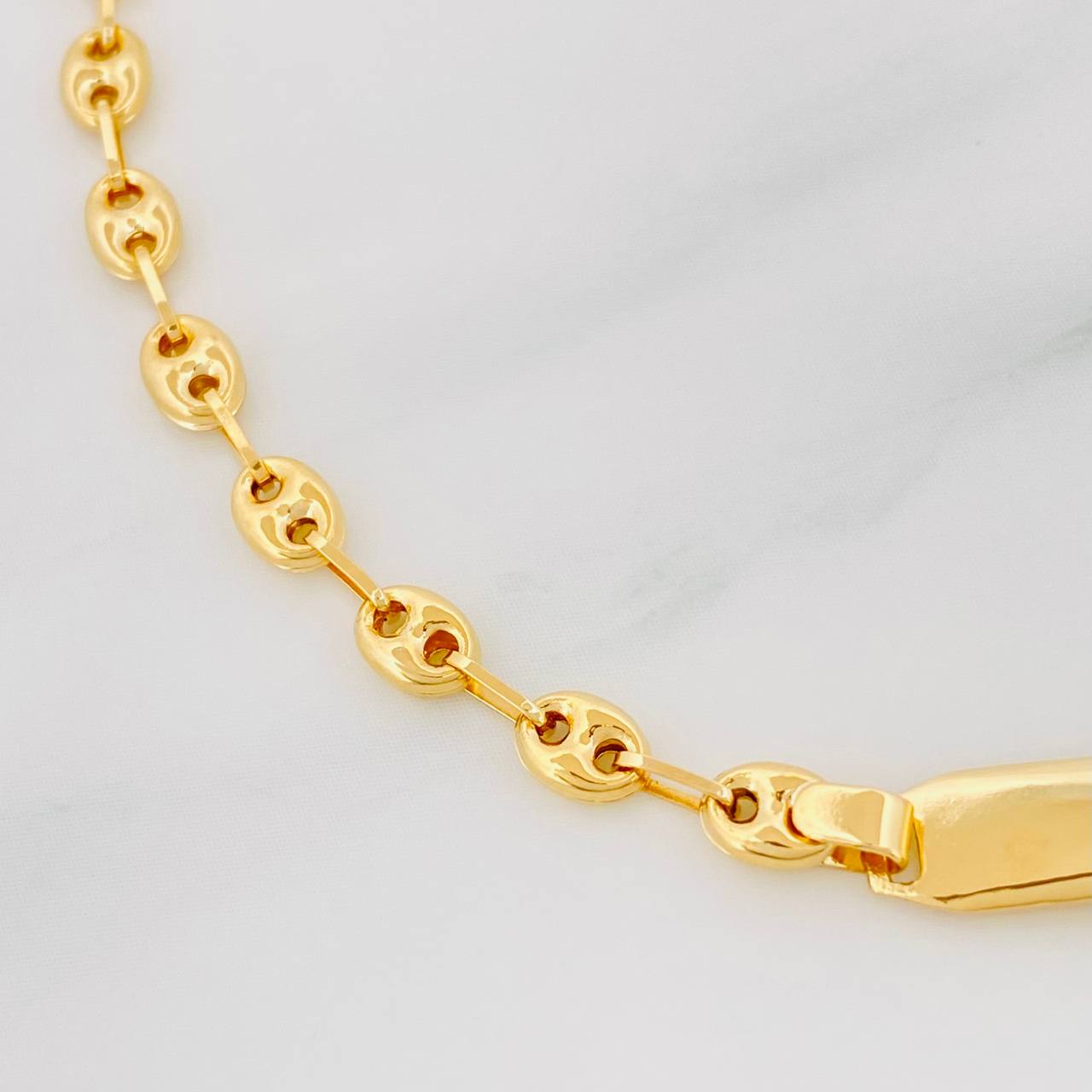 Pulso GC Placa 2.5g / 7 in / 3.75mm Oro Amarillo 18K