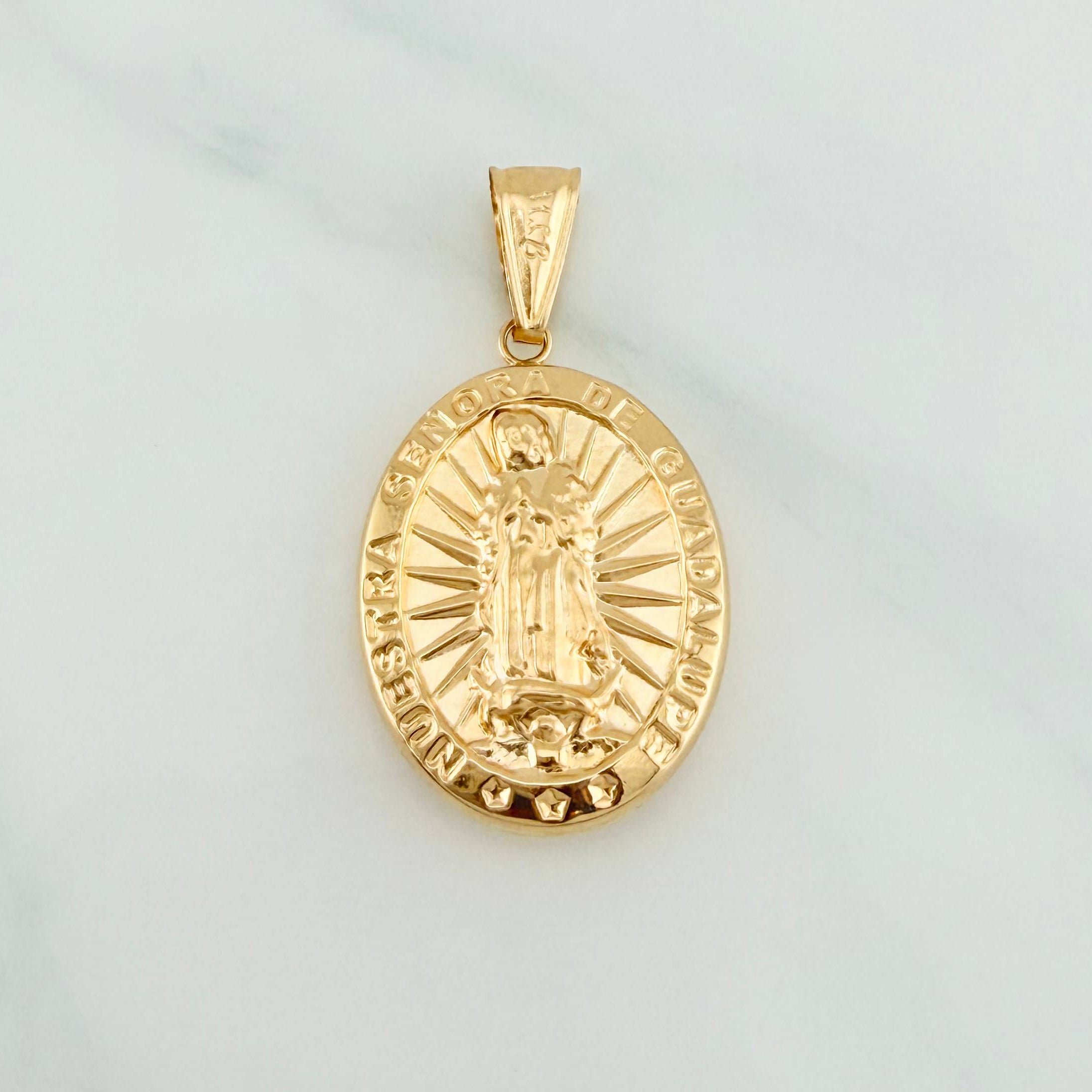 Pendant Virgin of Guadalupe 2.4 g / 1 1/2 in Yellow Gold 18K