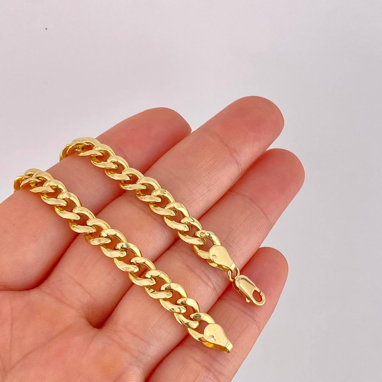 Cuban Links Bracelet 4.15g / 7 1/2 in / 6.3mm Yellow Gold 18K