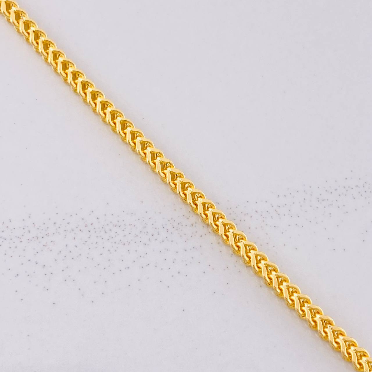 Cadena Franco 9.25g / 24 in / 2.2mm Oro Amarillo 18K