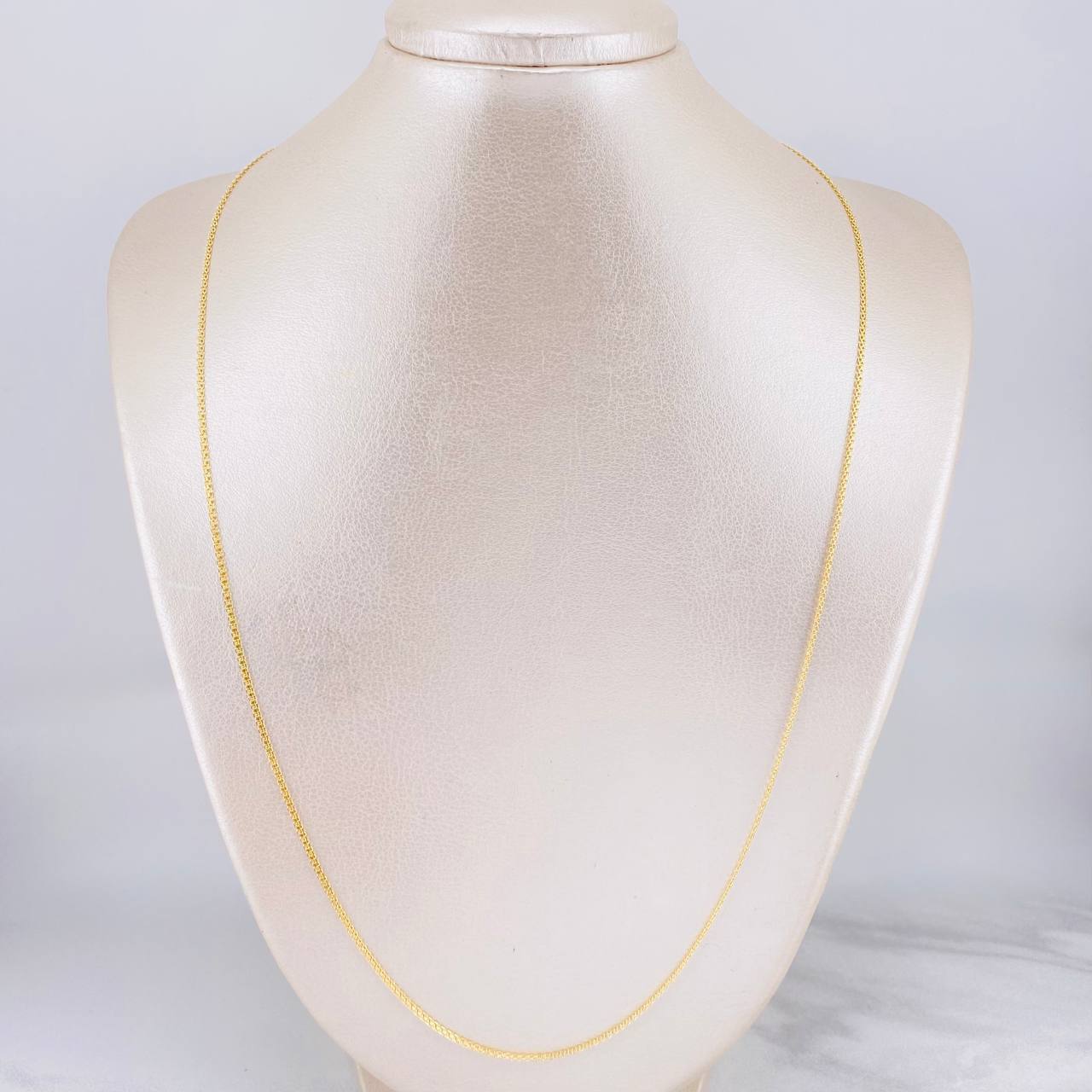 Cadena China 3.25g / 24 in / 1.4mm Oro Amarillo 18K