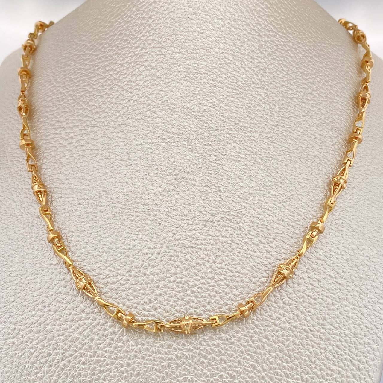 Cadena Dubai 31.05gr / 24 1/4 in / 4.65mm Oro Amarillo 18K %