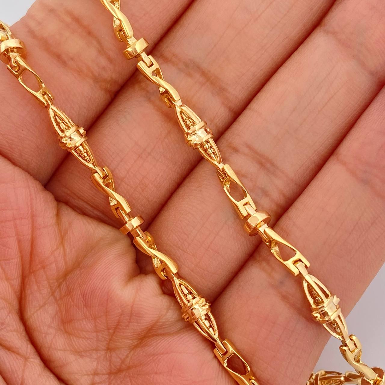 Cadena Dubai 31.05gr / 24 1/4 in / 4.65mm Oro Amarillo 18K %