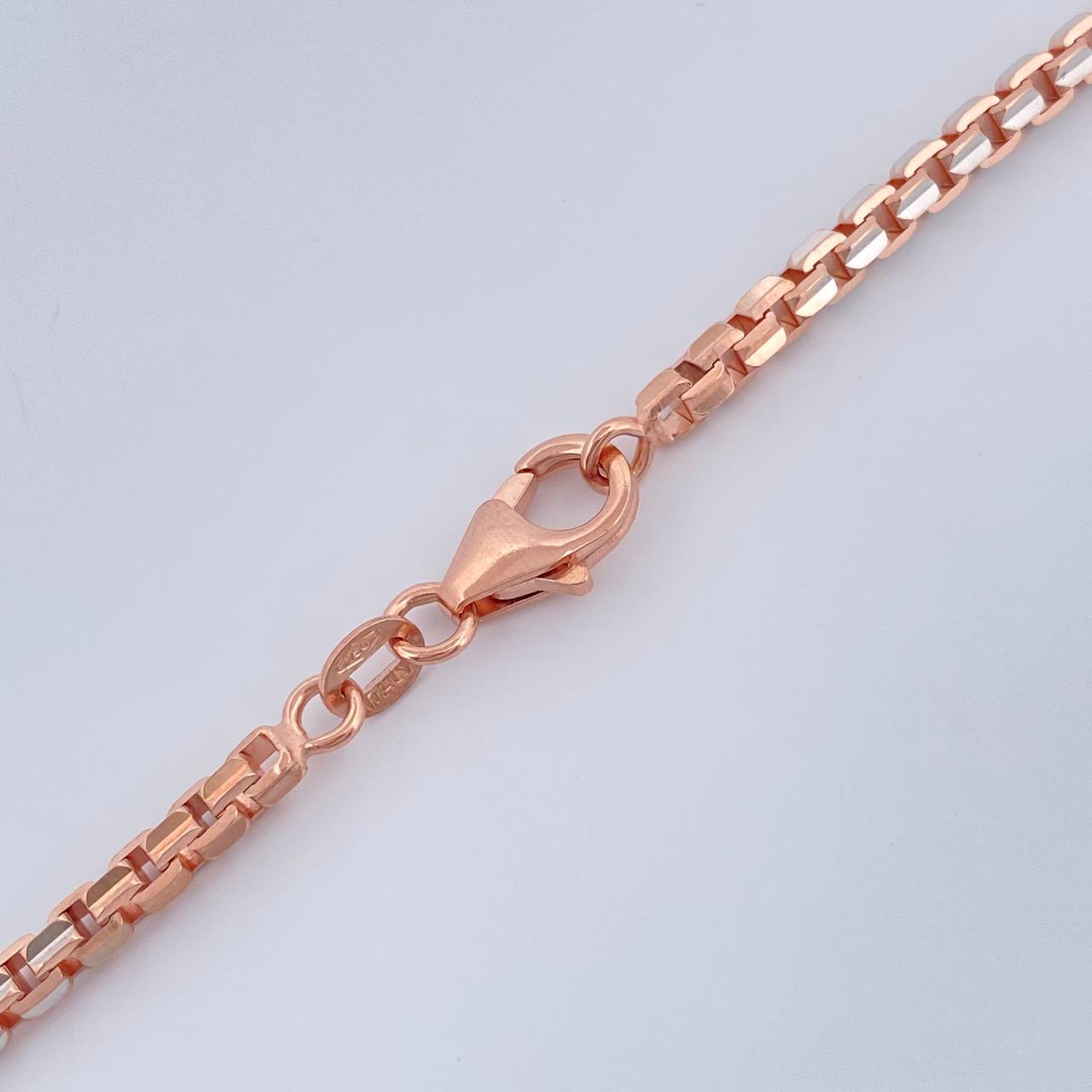 Cadena Veneciana 28.7gr / 23 3/4 in / 2.7mm Dos Oros Blanco Rosa +3 18K $