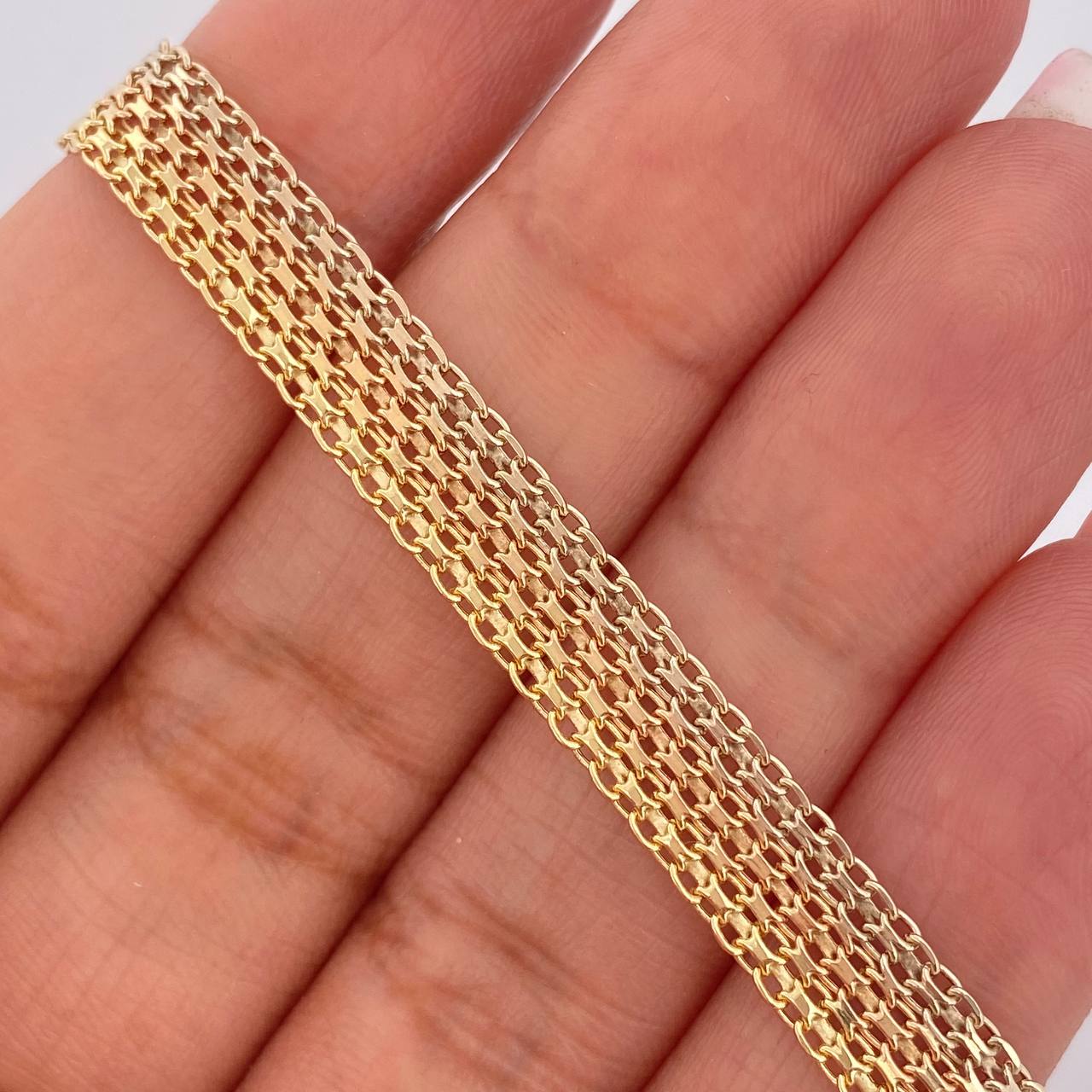 Cadena China 23.05gr / 24 in / 7.1mm Tres Oros +1 18K $
