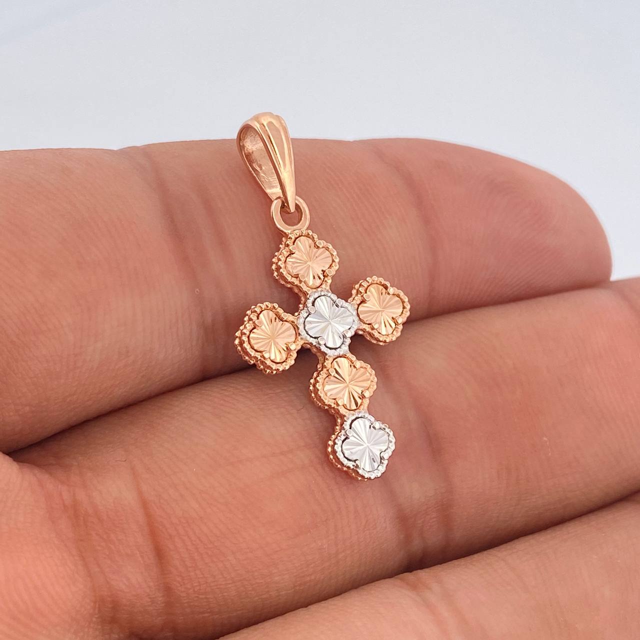 Pendant Cross Clover 2.4gr / 1 1/4 in / Two Golds White Pink Nac.Esp. 18K +
