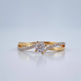 Crossed Solitaire Ring 1.8gr / T7 / Two 18K Yellow White Gold %