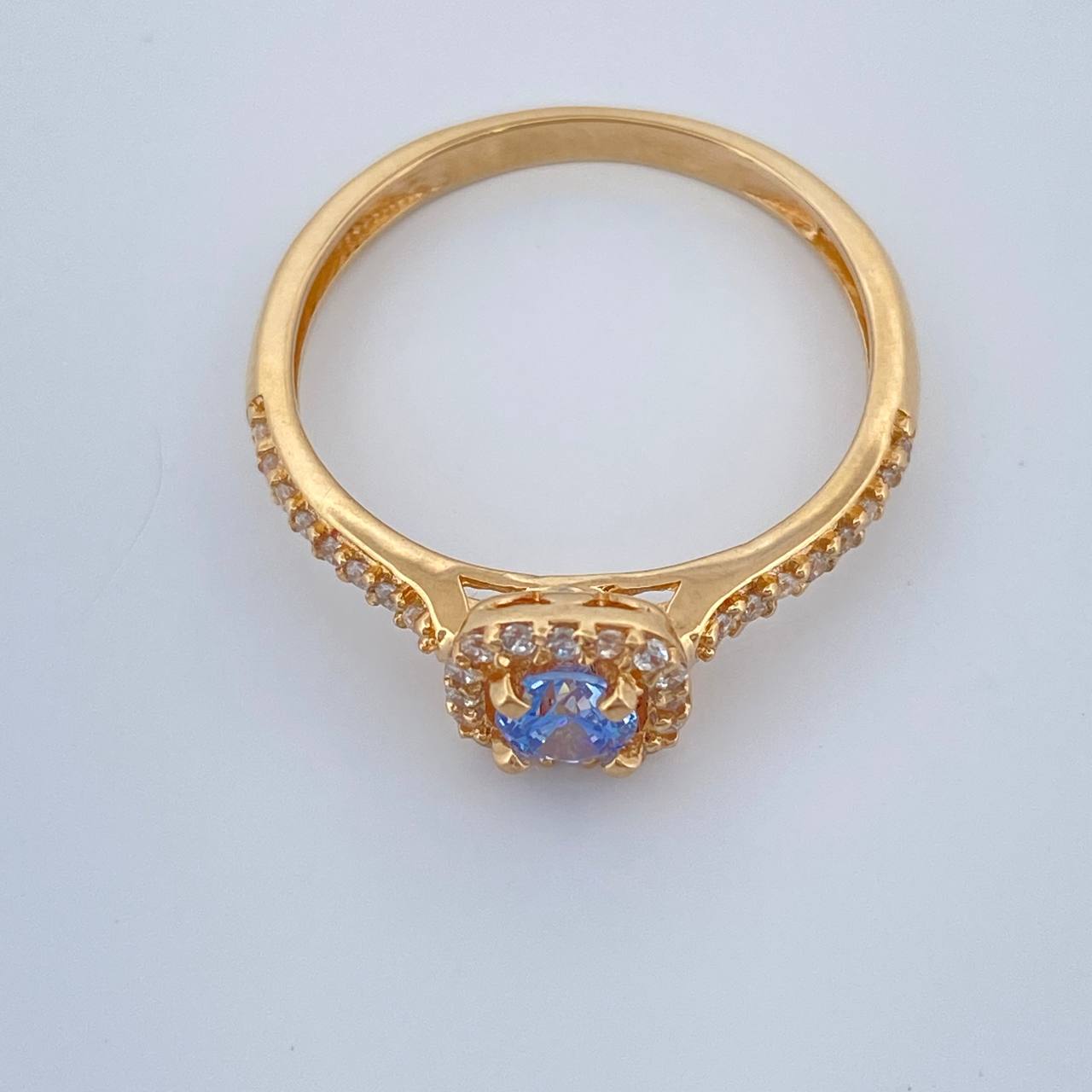 Square Halo Ring 2.3gr / T7 / 18K Yellow Gold %