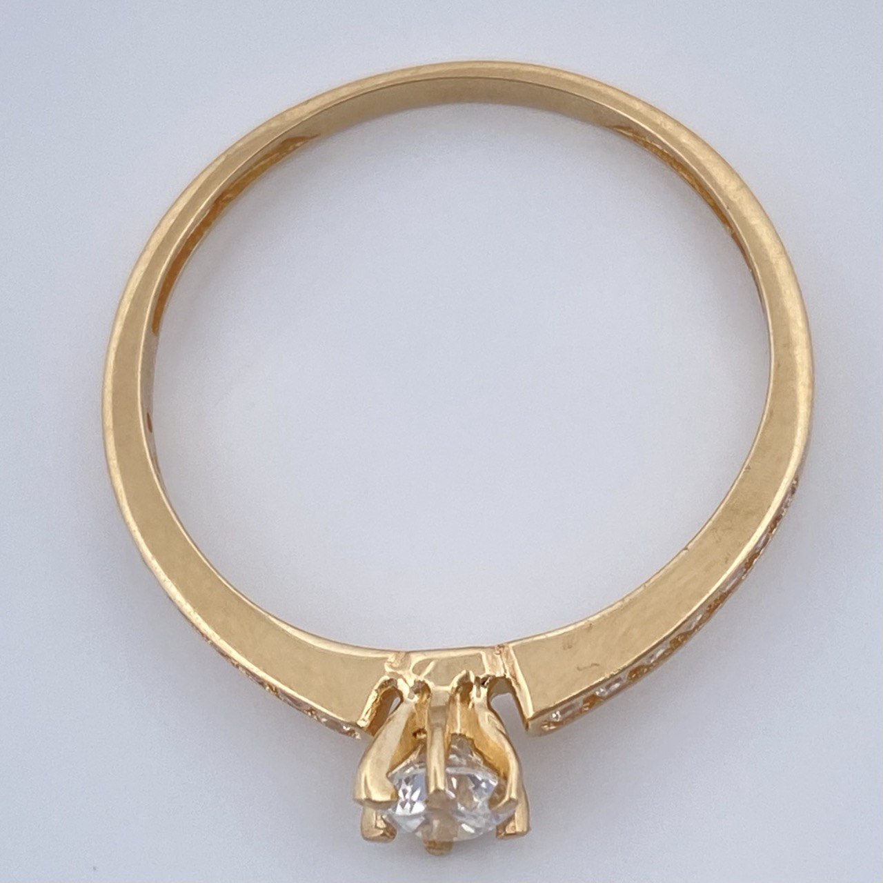Solitaire Ring 1.9gr / T8 / 18K Yellow Gold %