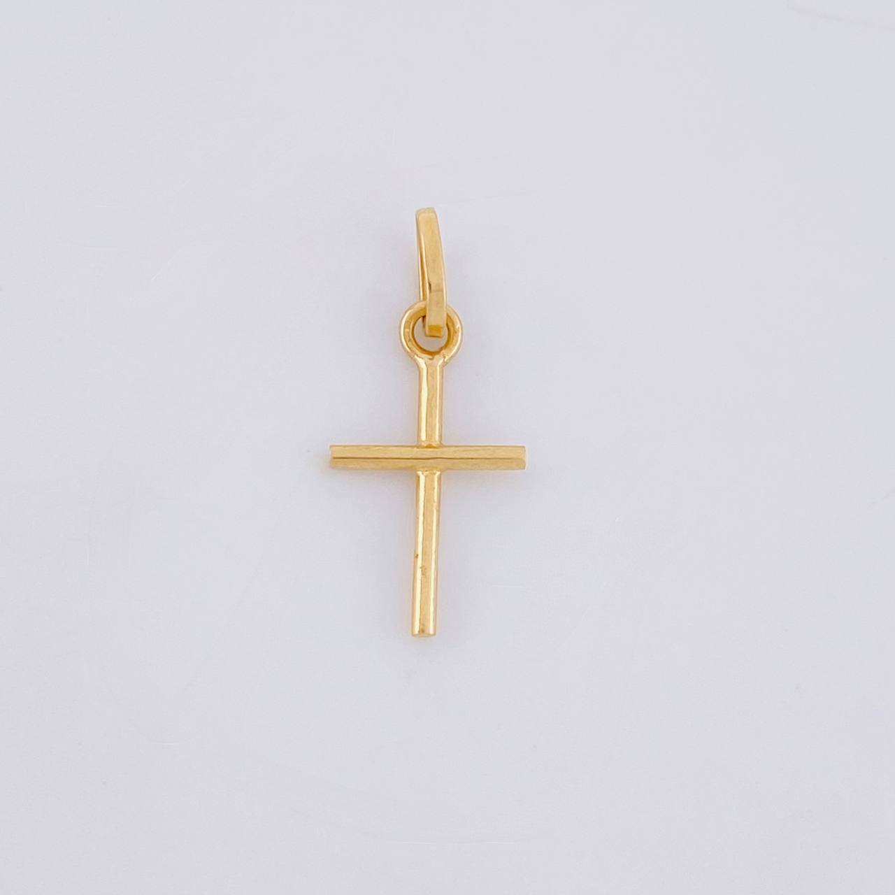 Plain Cross Pendant 0.45g / 3/4 in 18K Yellow Gold