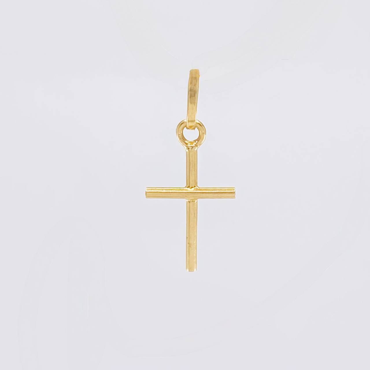 Plain Cross Pendant 0.45g / 3/4 in 18K Yellow Gold