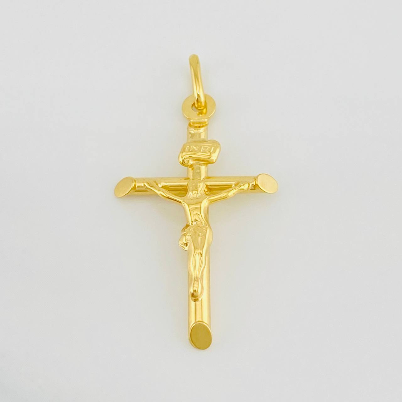 Pendant Cross Christ 1.55g / 1 1/4 in Yellow Gold 18K