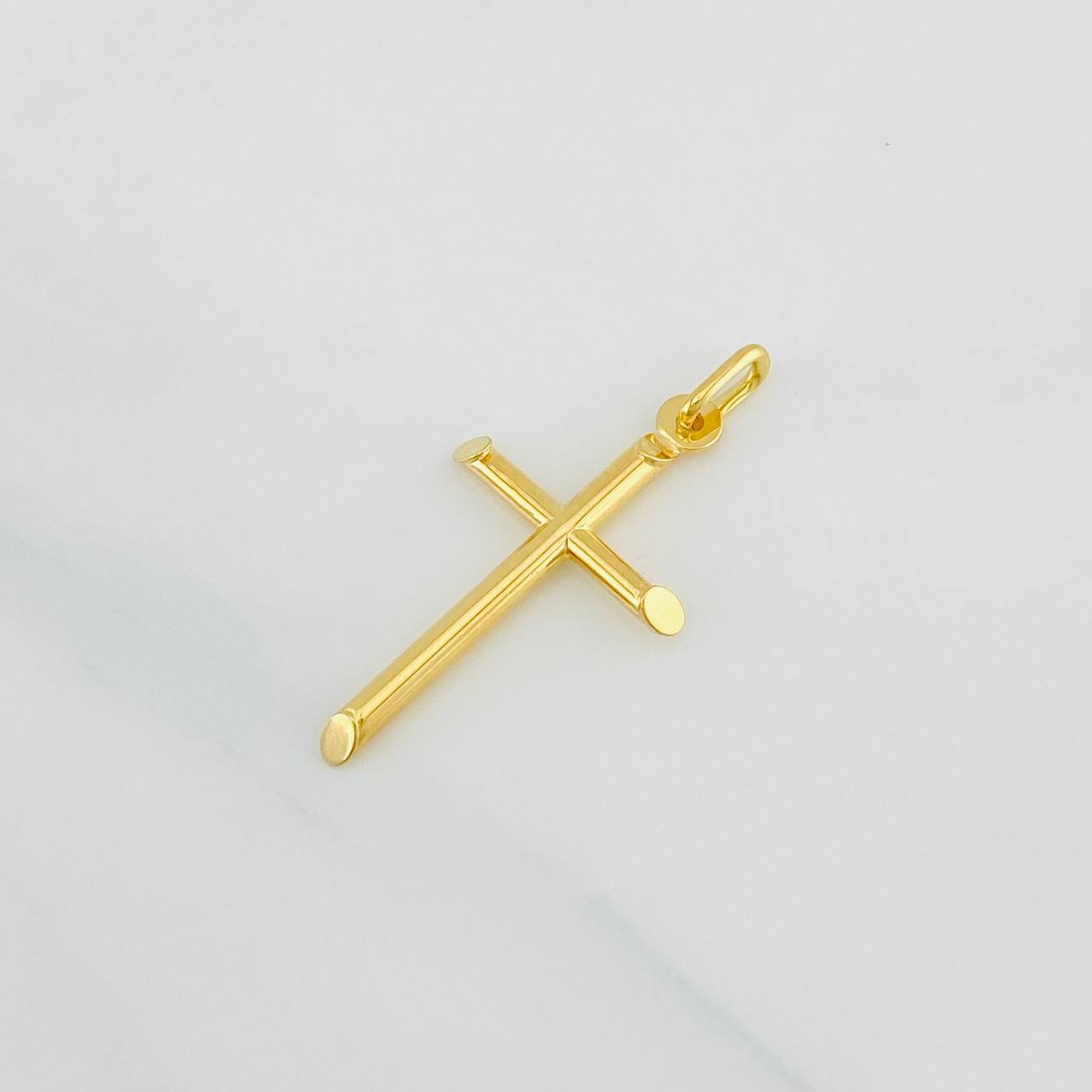 Dije Cruz 1.2g / 1 1/4 in Oro Amarillo 18K