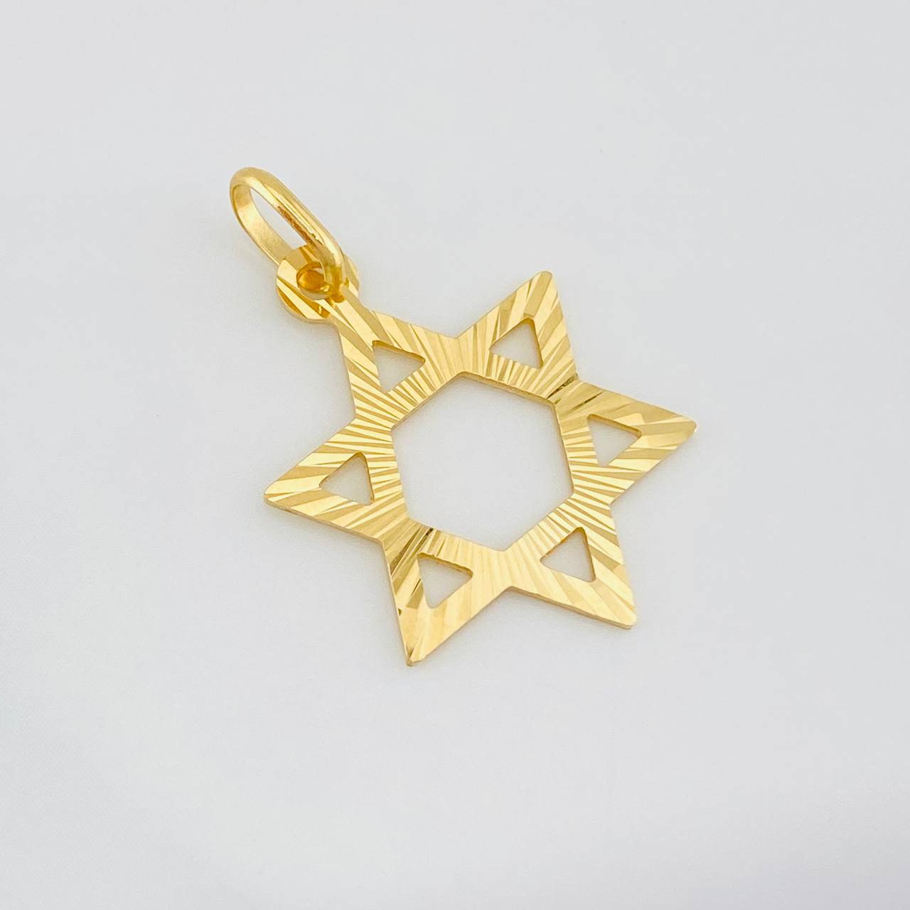 Pendant Star Silhouette Bethlehem 1.05g / 1 in 18K Yellow Gold