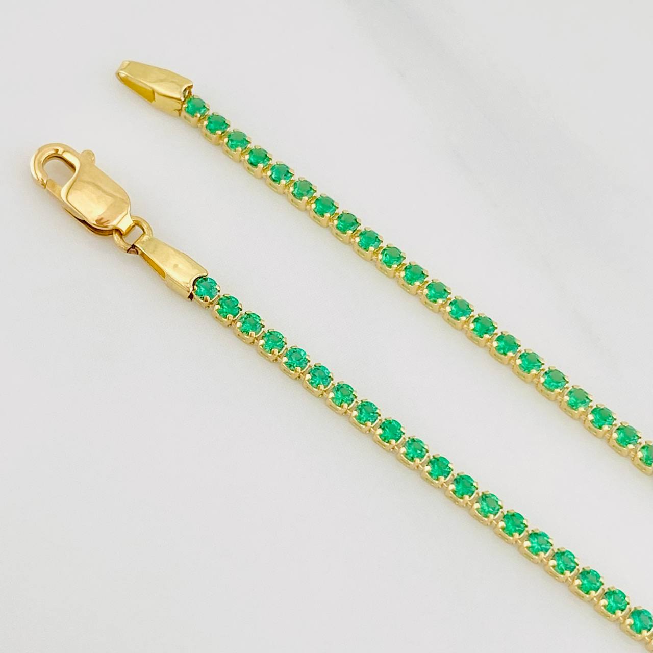 Tennis Bracelet 1.7g / 7 in / 1.6mm Yellow Gold 18K
