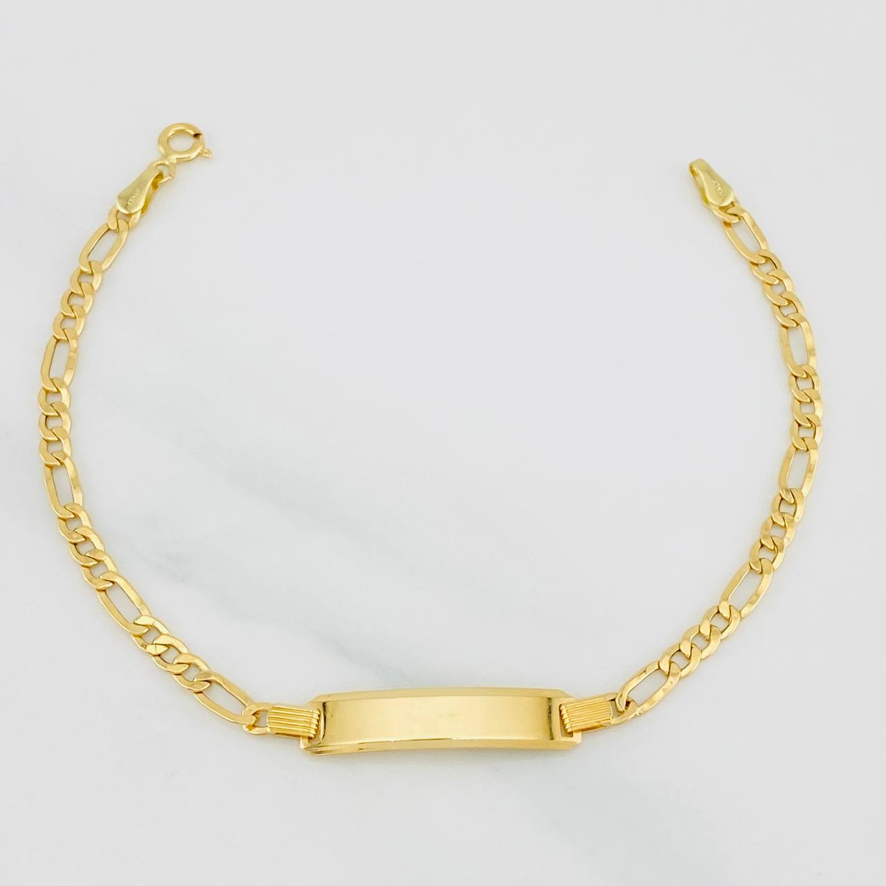 Pulso Figaro Placa 3.05g / 7 1/4 in / 3.3mm Oro Amarillo 18K