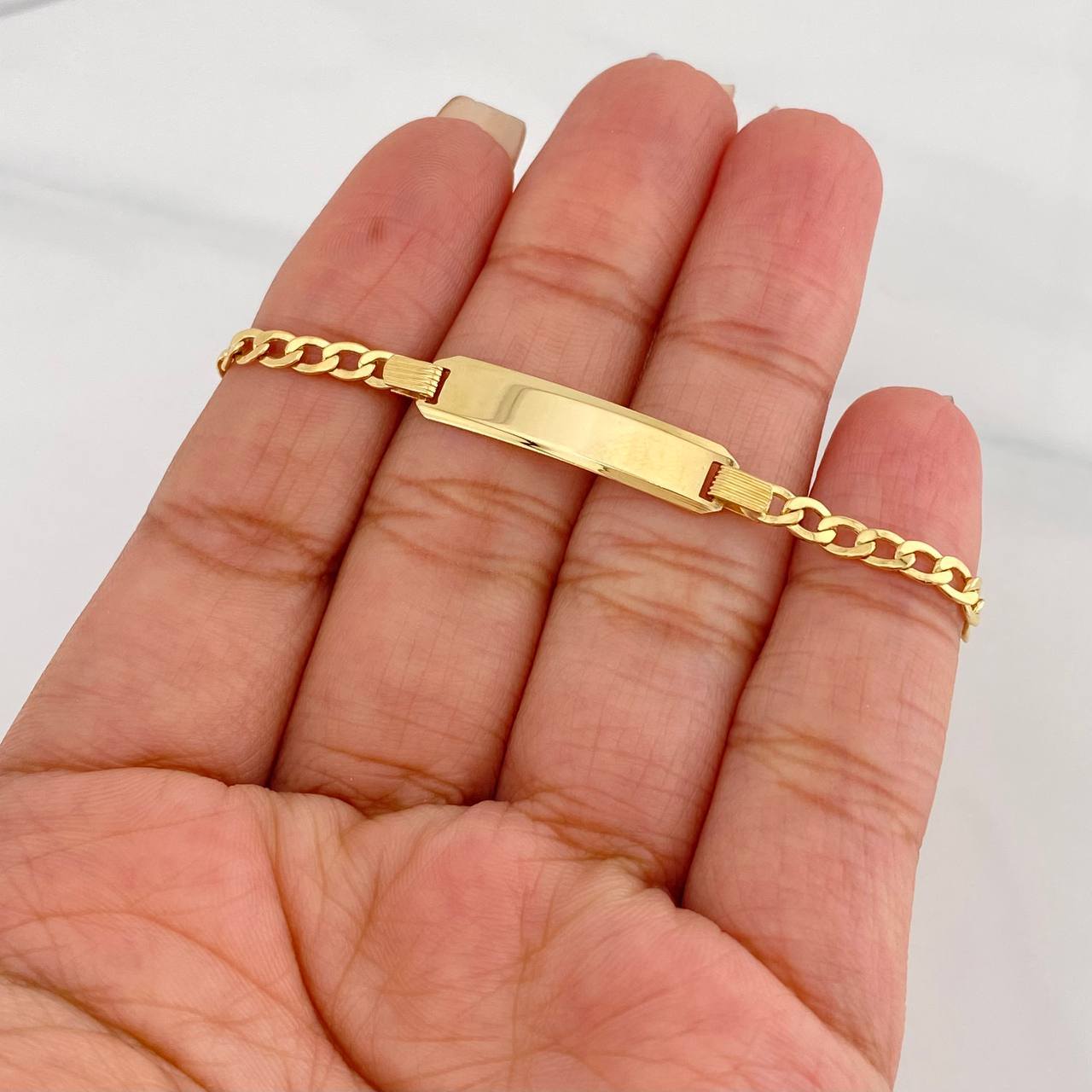 Pulso Cubano Placa 3.7g / 7 in / 3.2mm Oro Amarillo 18K