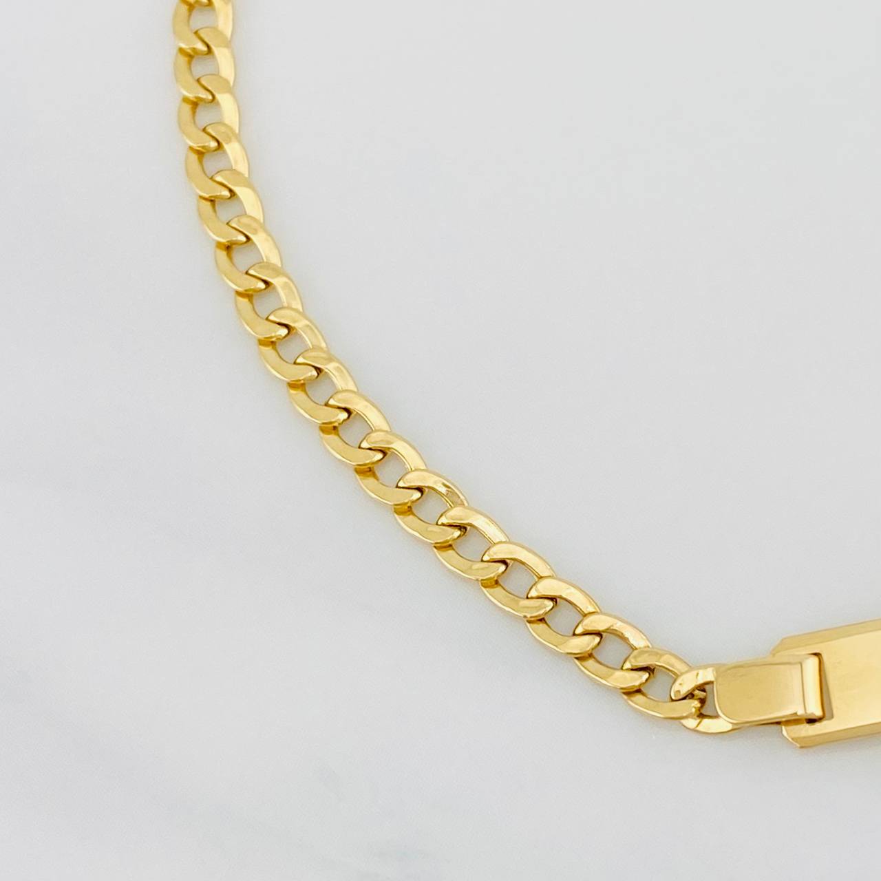 Pulso Cubano Placa 3.4g / 7 in / 3.15mm Oro Amarillo 18K