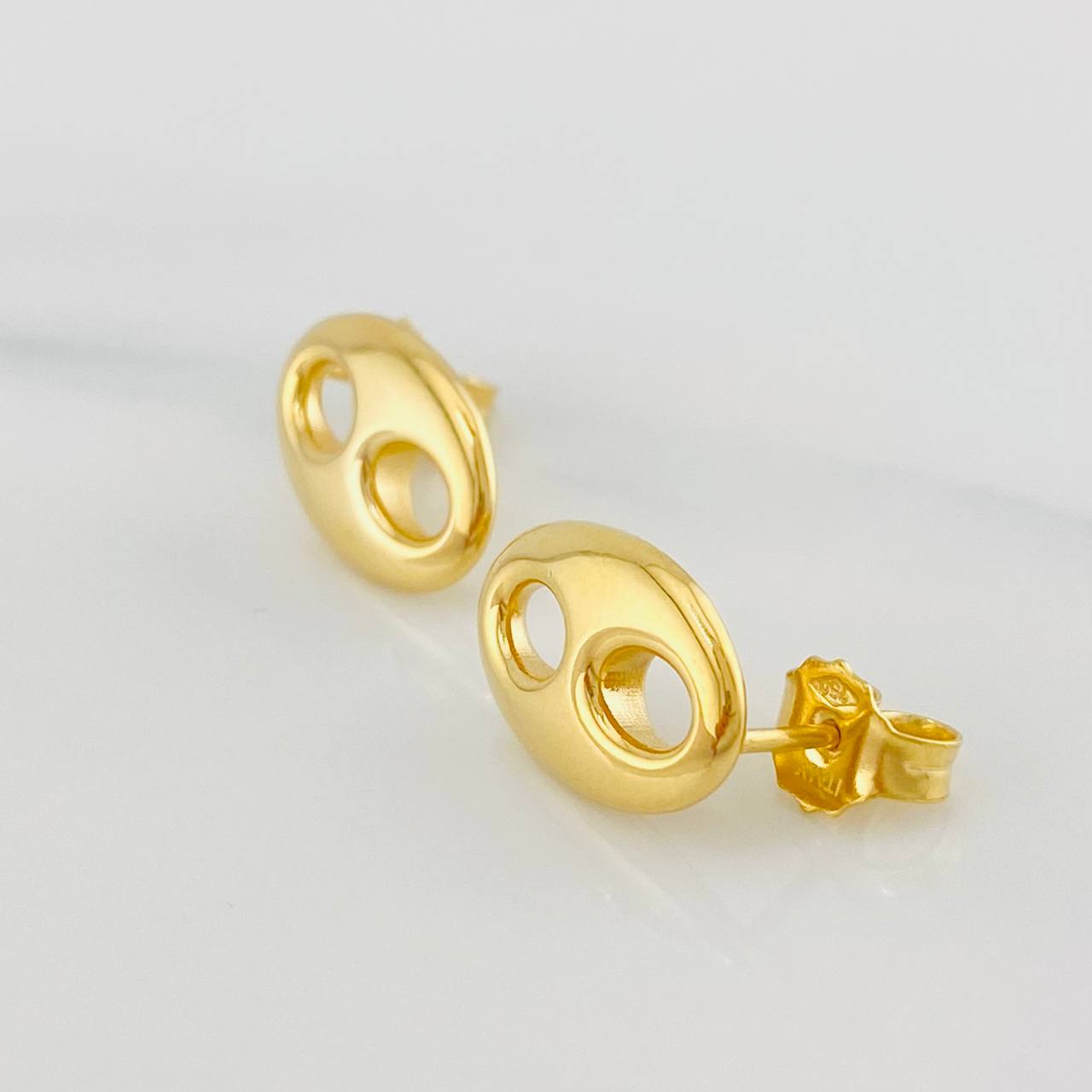 Stud Earrings GC 2.35g / in / 9.5mm Yellow Gold 18K