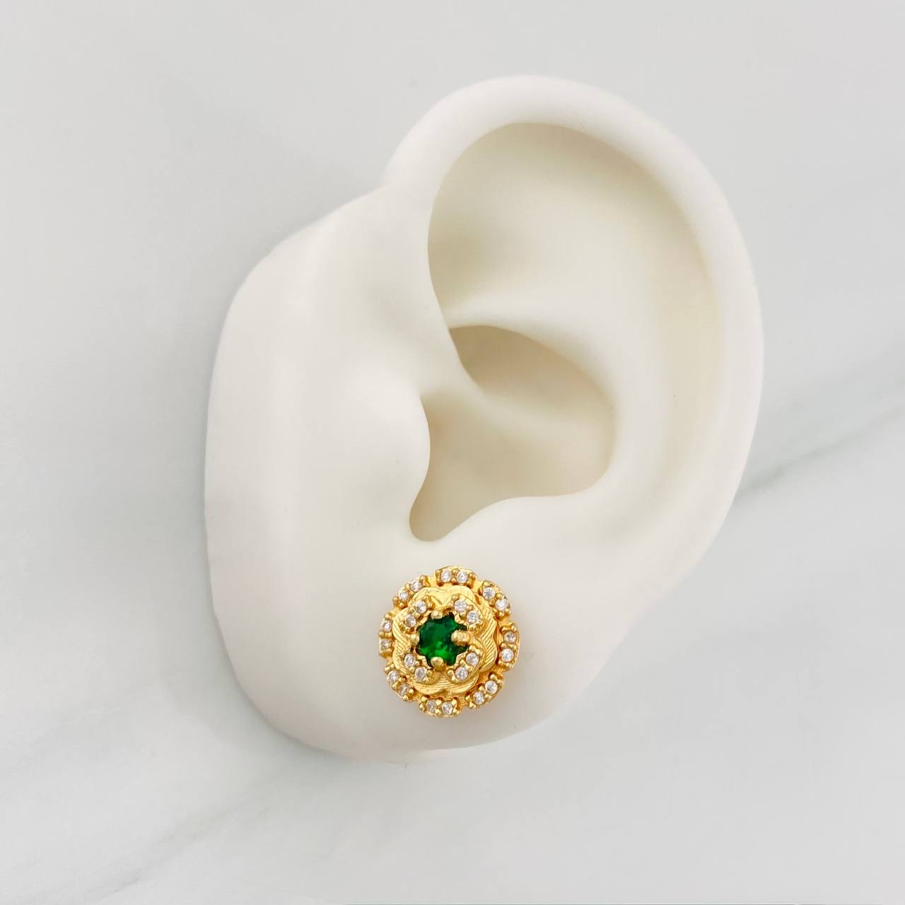 Stud Earrings Flower 5.4g / in / 11.95mm Yellow Gold 18K