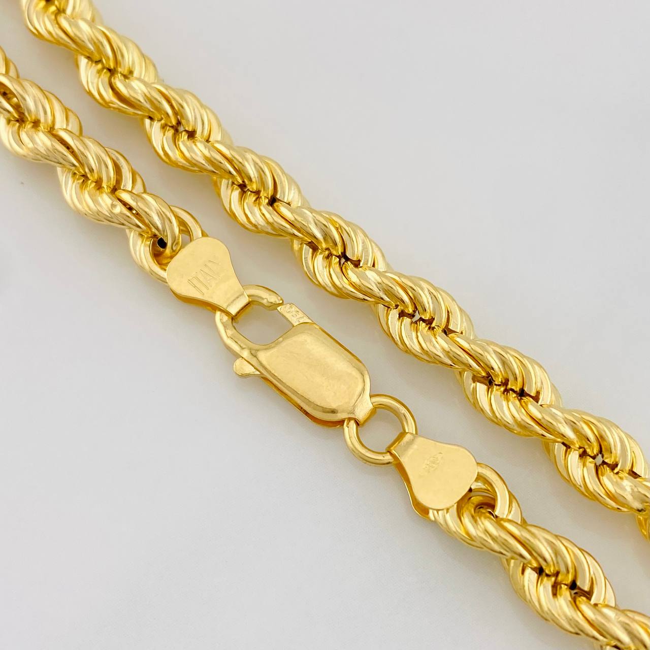 Cadena Lazo 18.8g / 24 in / 5.3mm Oro Amarillo 18K