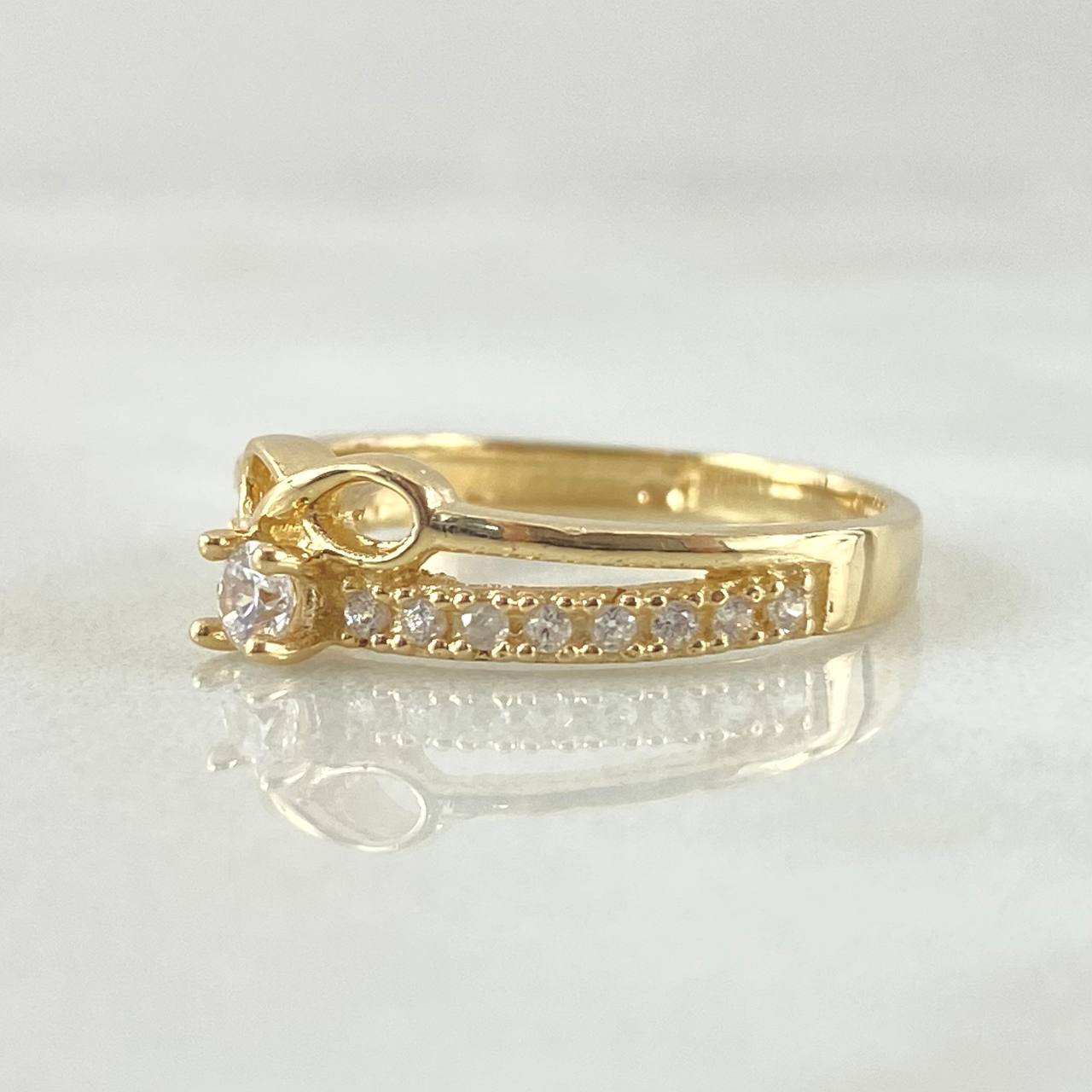 Solitaire Infinity Channel Ring 2.75gr / Size 7 / 18K Gold