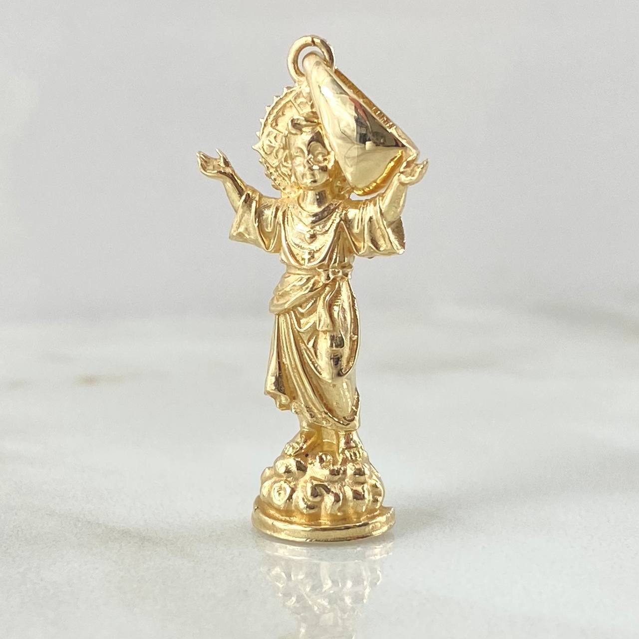 Divine Child Pendant Relief 4.2gr / 3.7cm / 1.5in / 18K Gold