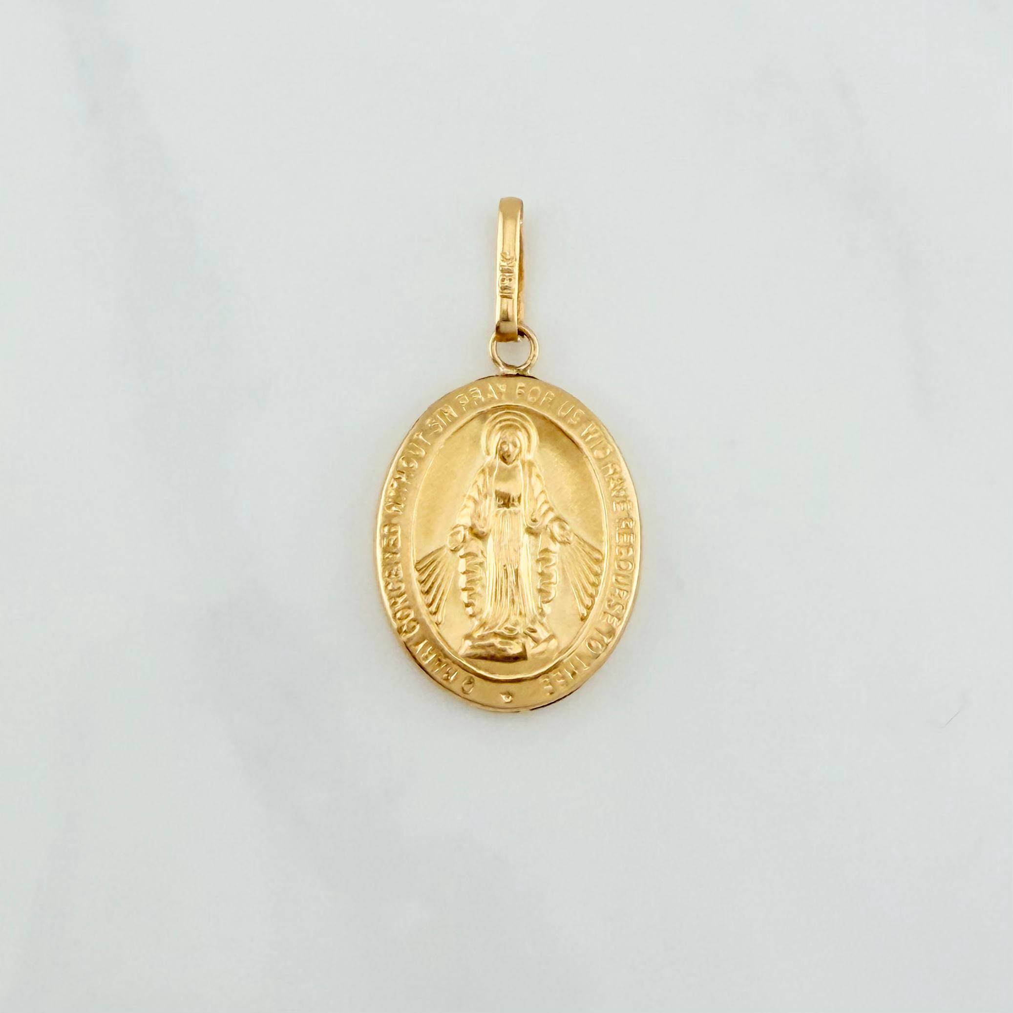 Dije Virgen Milagrosa 1.7 g / 1 1/4 in Oro Amarillo 18K