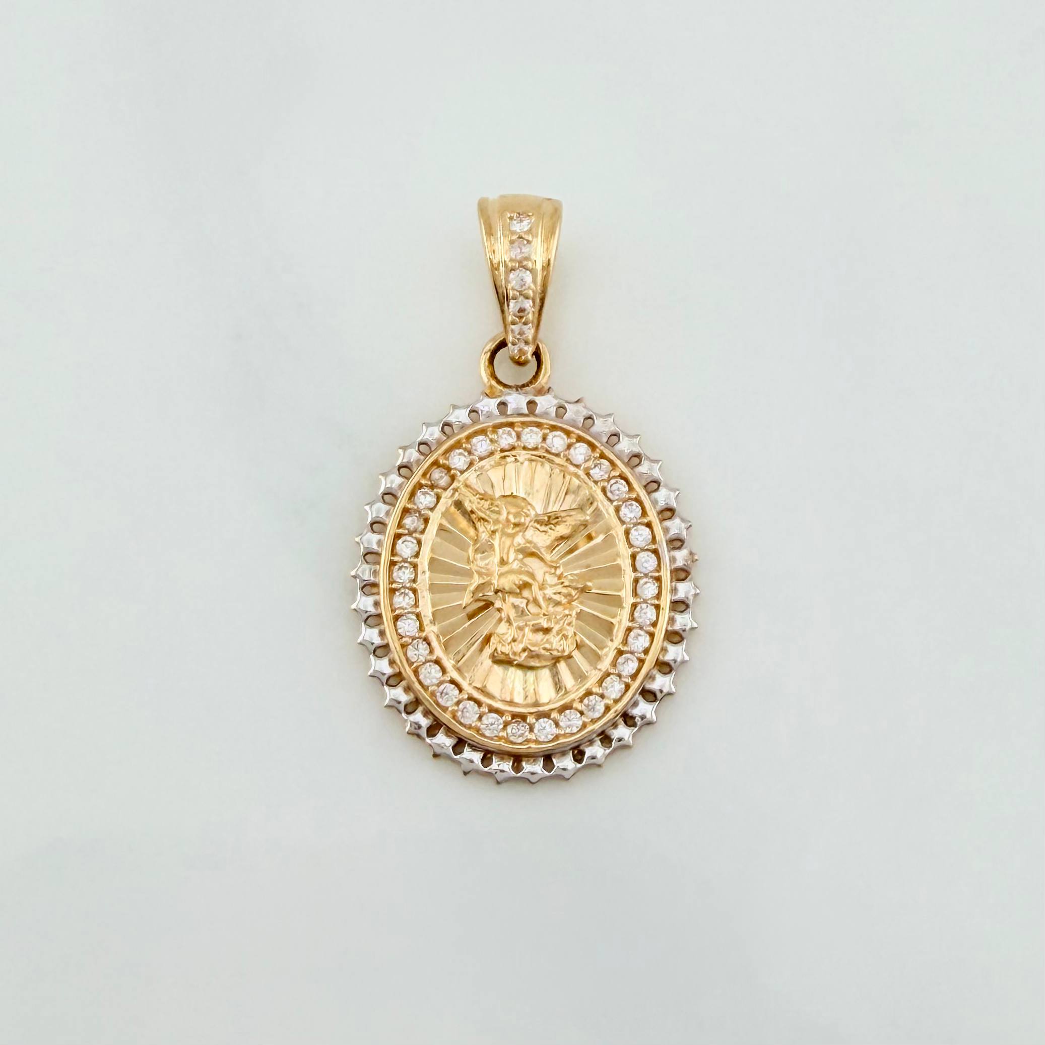 Dije San Miguel Arcangel 2.85 g / 1 in Dos Oros Amarillo Blanco 18K